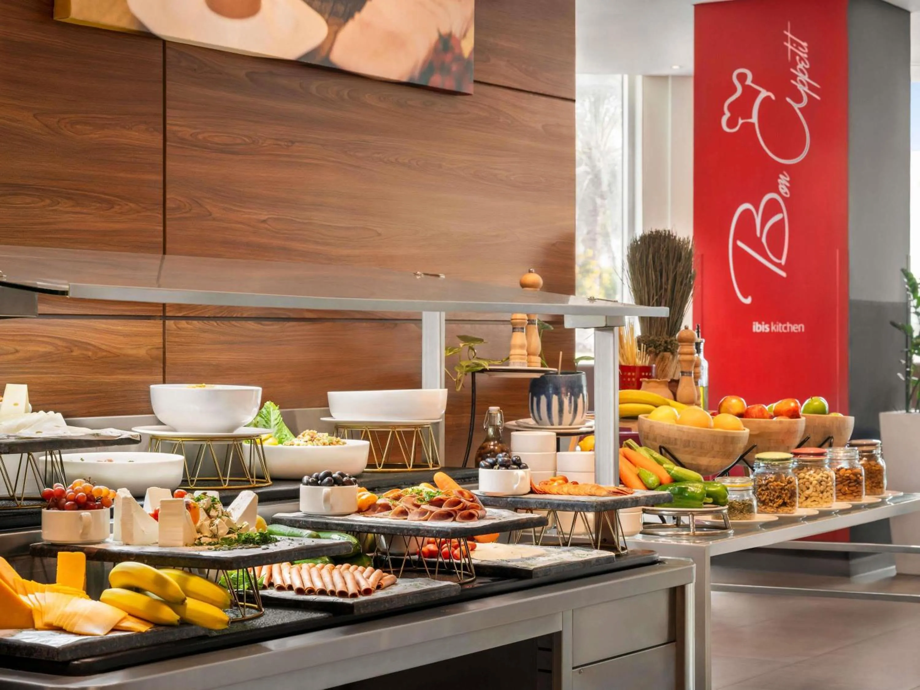 Restaurant/places to eat in ibis Seef Manama