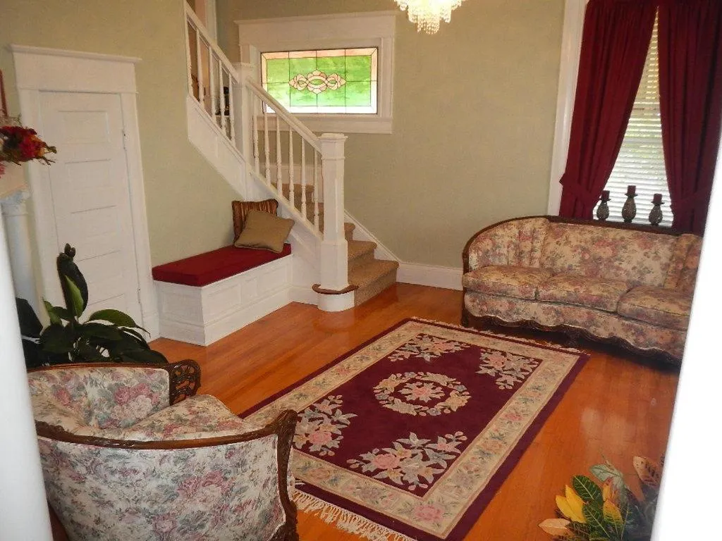 Sandstone Street Bed and Breakfast