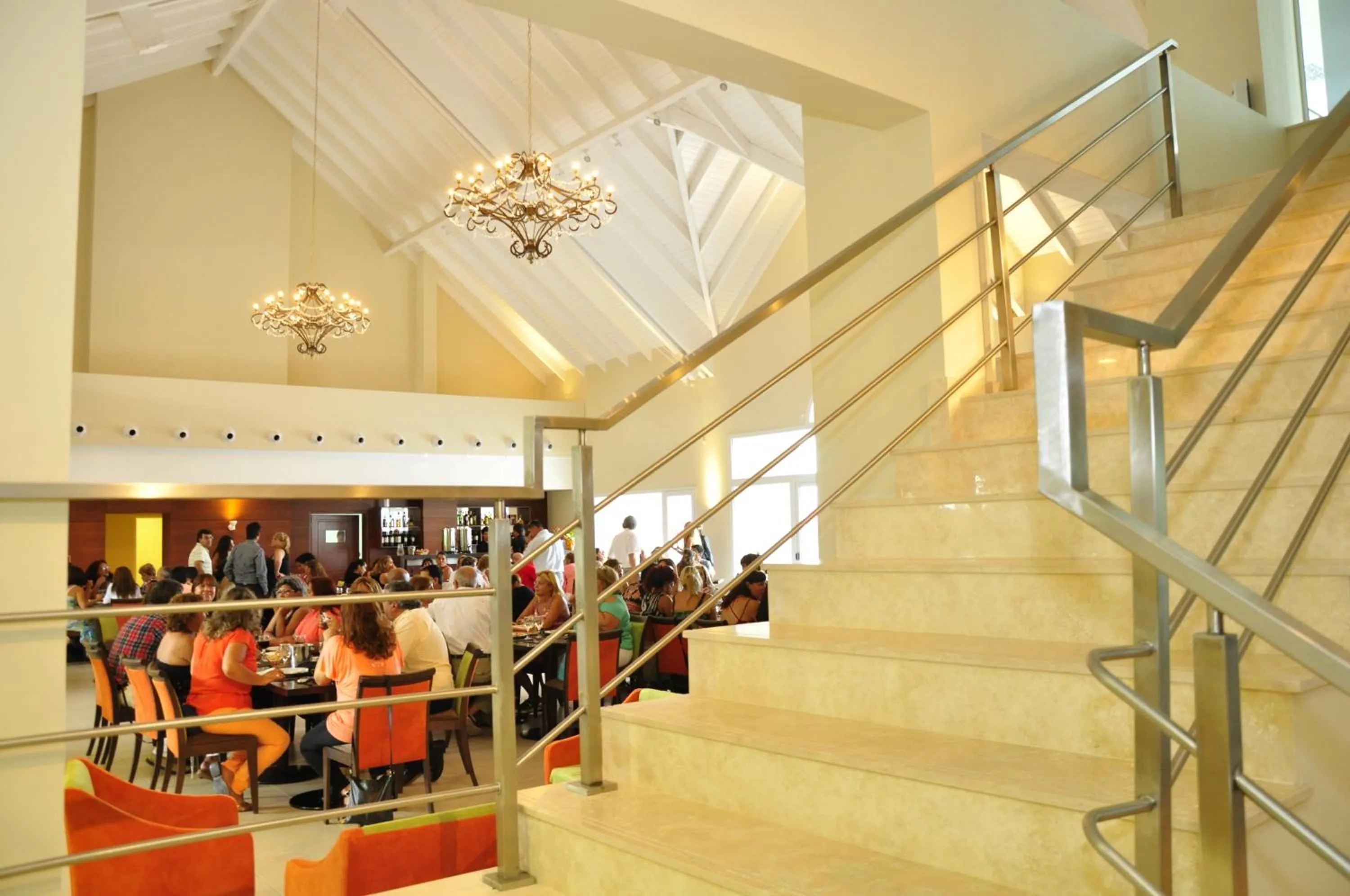 Lounge or bar in Howard Johnson Hotel Piedras Moras