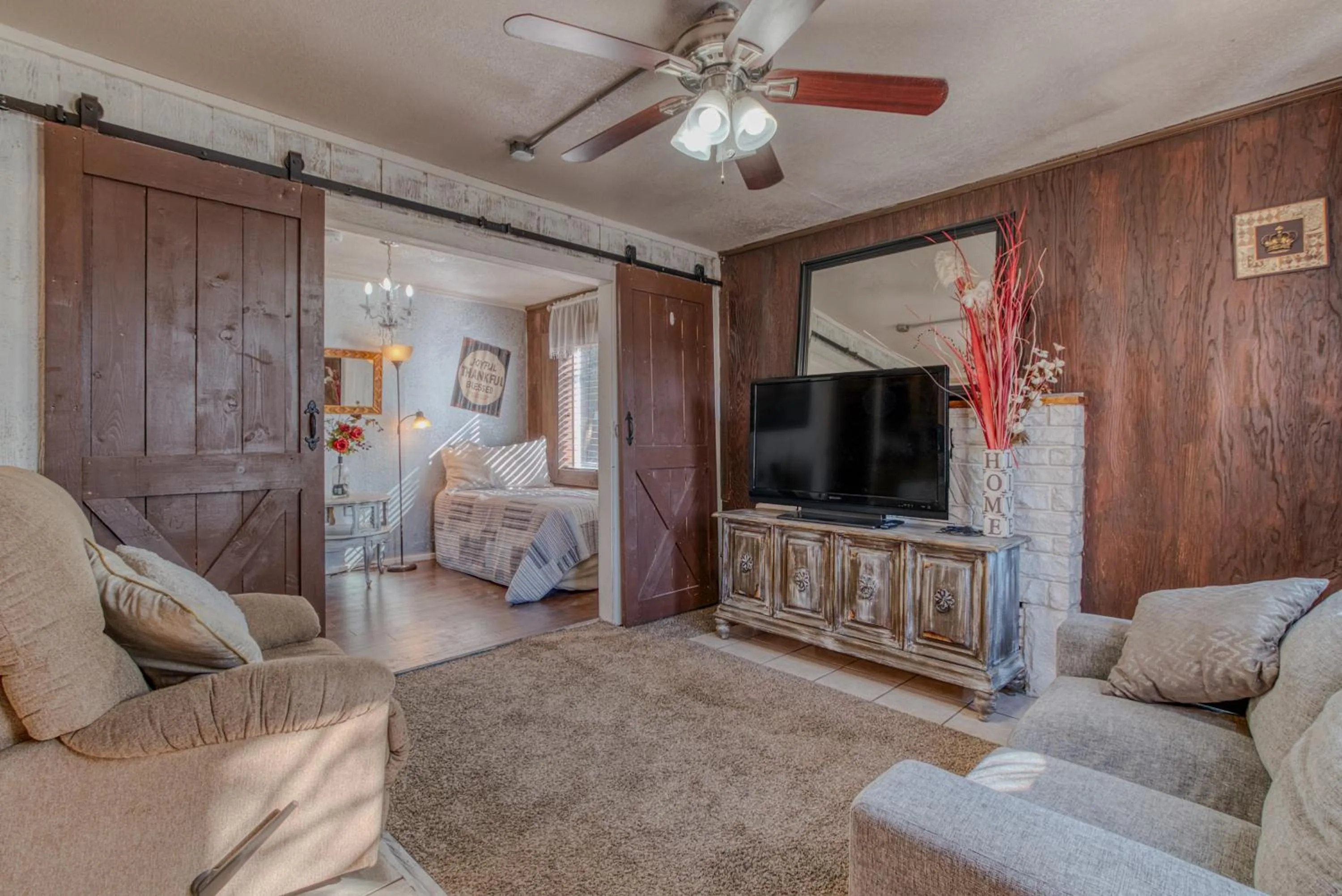 Bed in Enchanted Hideaway Cabins and Cottages