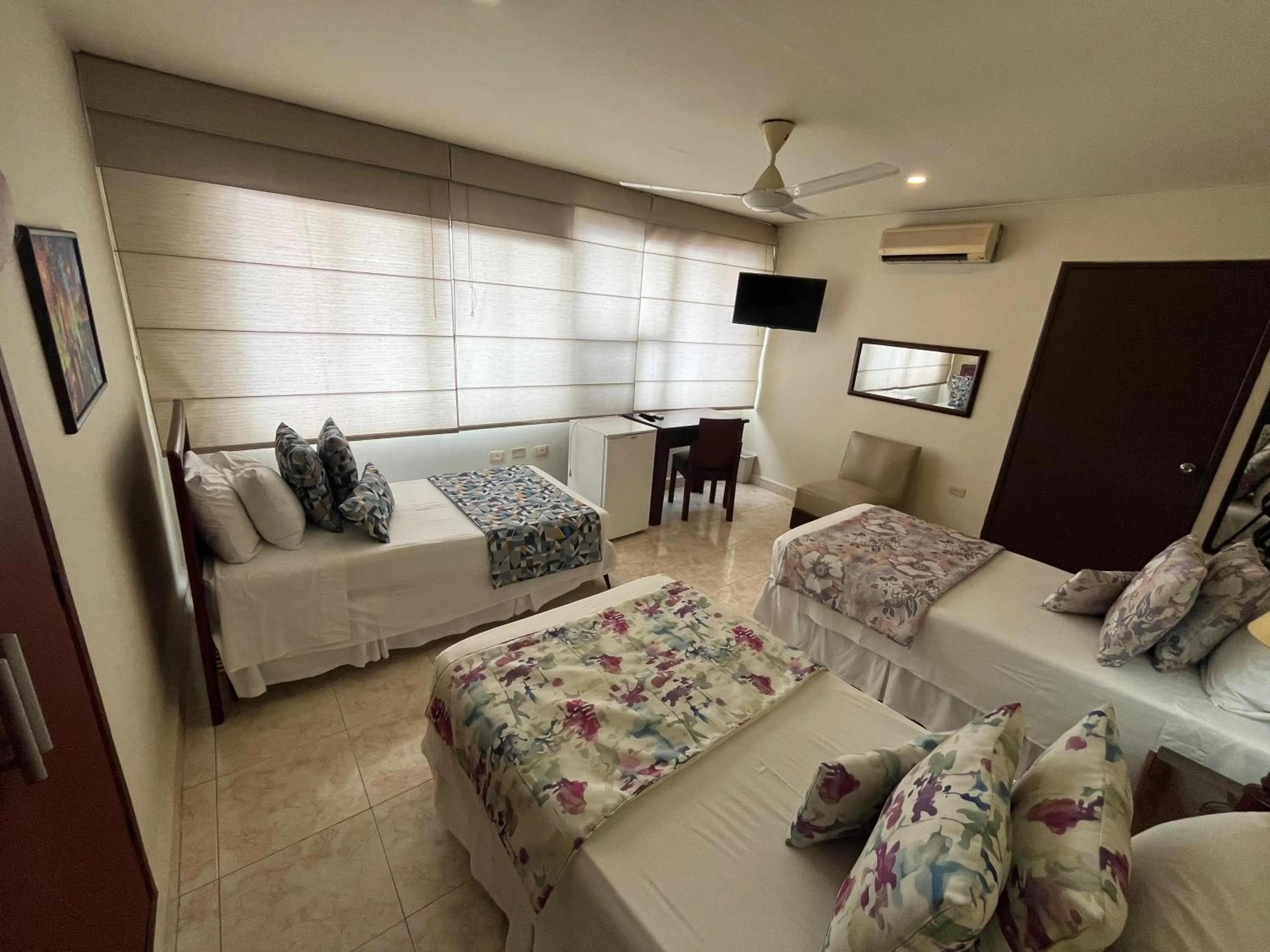 Bed in Hotel San Carlos