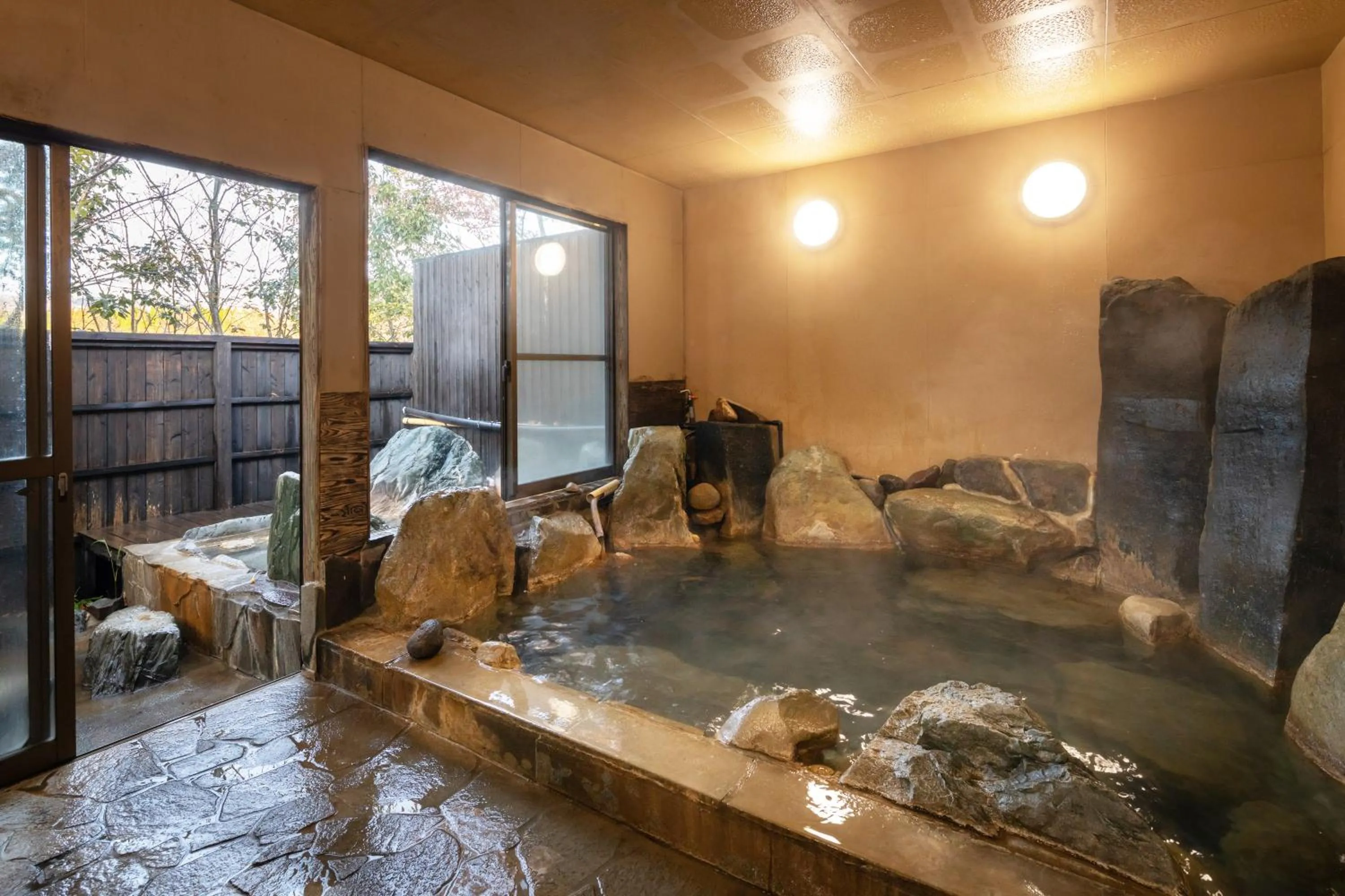 Hot Spring Bath in Hanare no Yado Hanagokoro