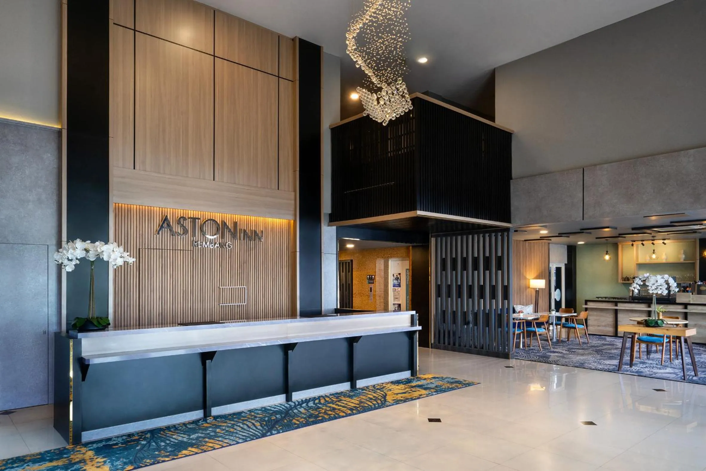 Lobby or reception in Aston Inn Rembang
