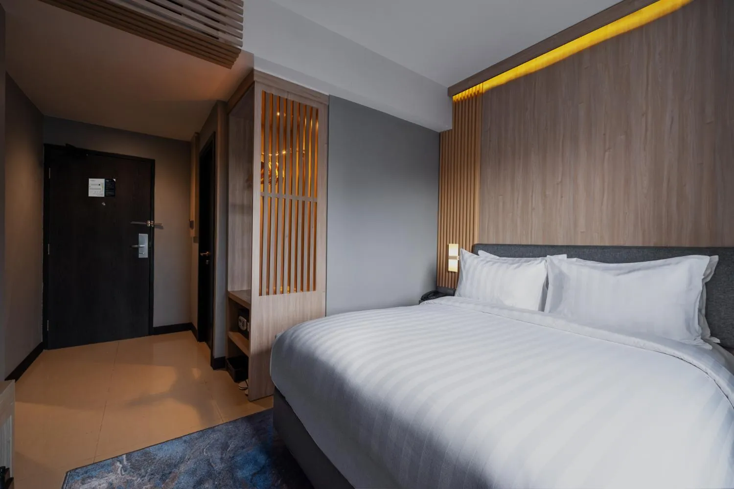 Bedroom, Bed in Aston Inn Rembang