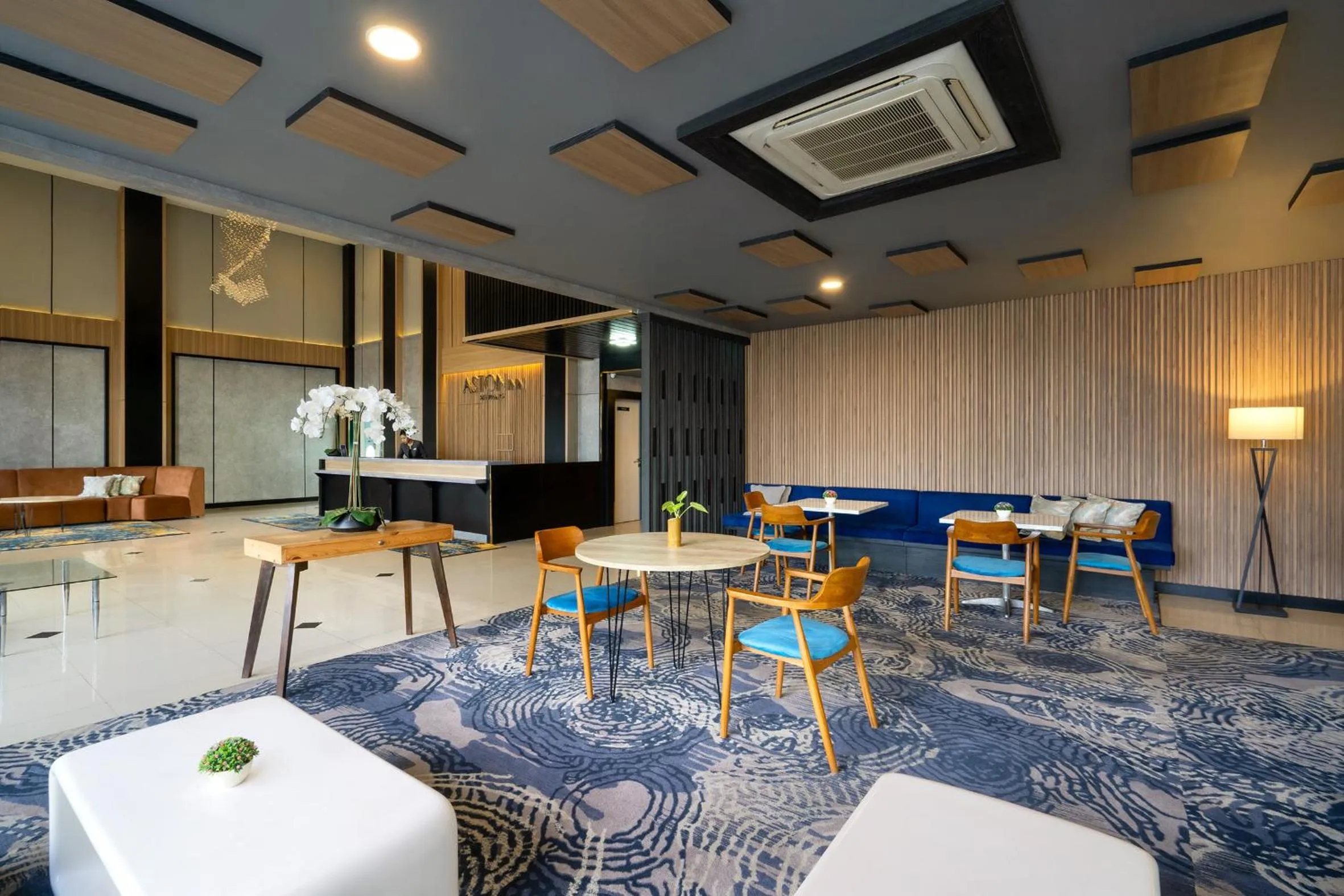 Lounge or bar in Aston Inn Rembang