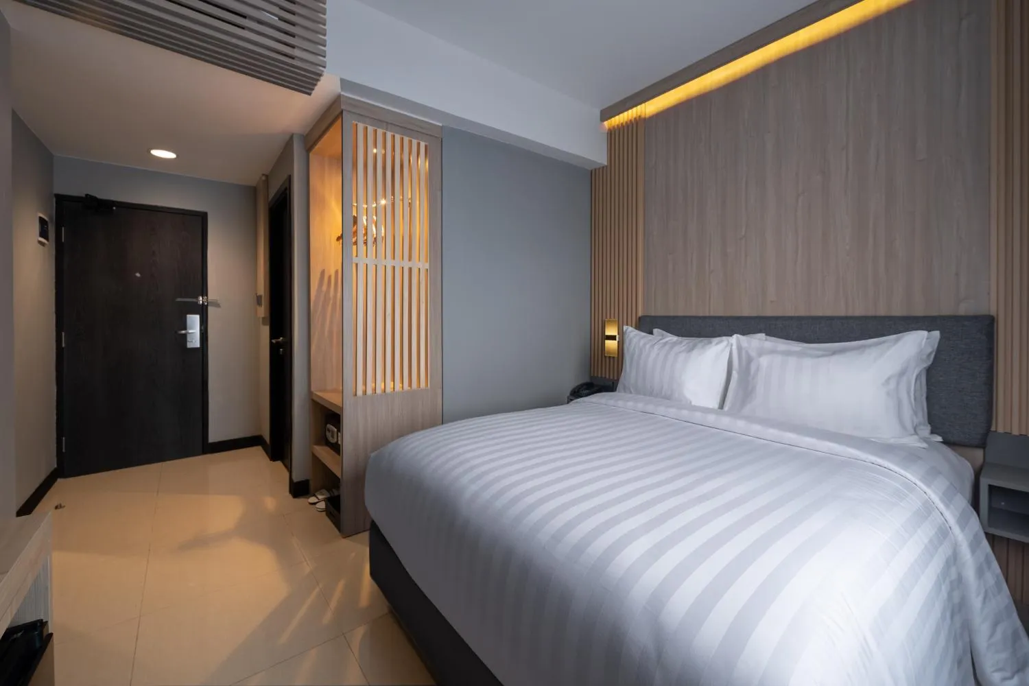 Bedroom, Bed in Aston Inn Rembang