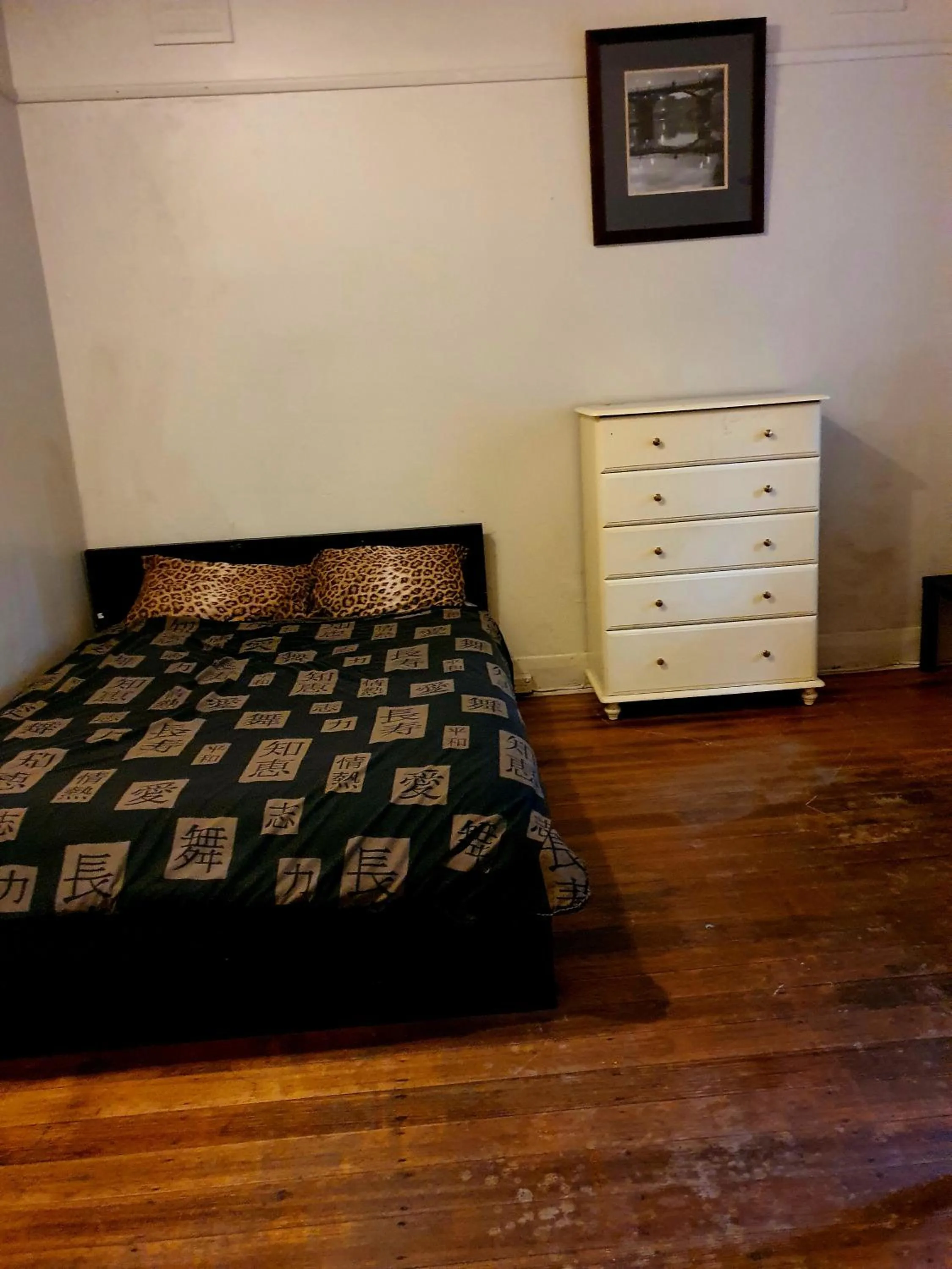 Bed in St Kilda East backpackers' hostel