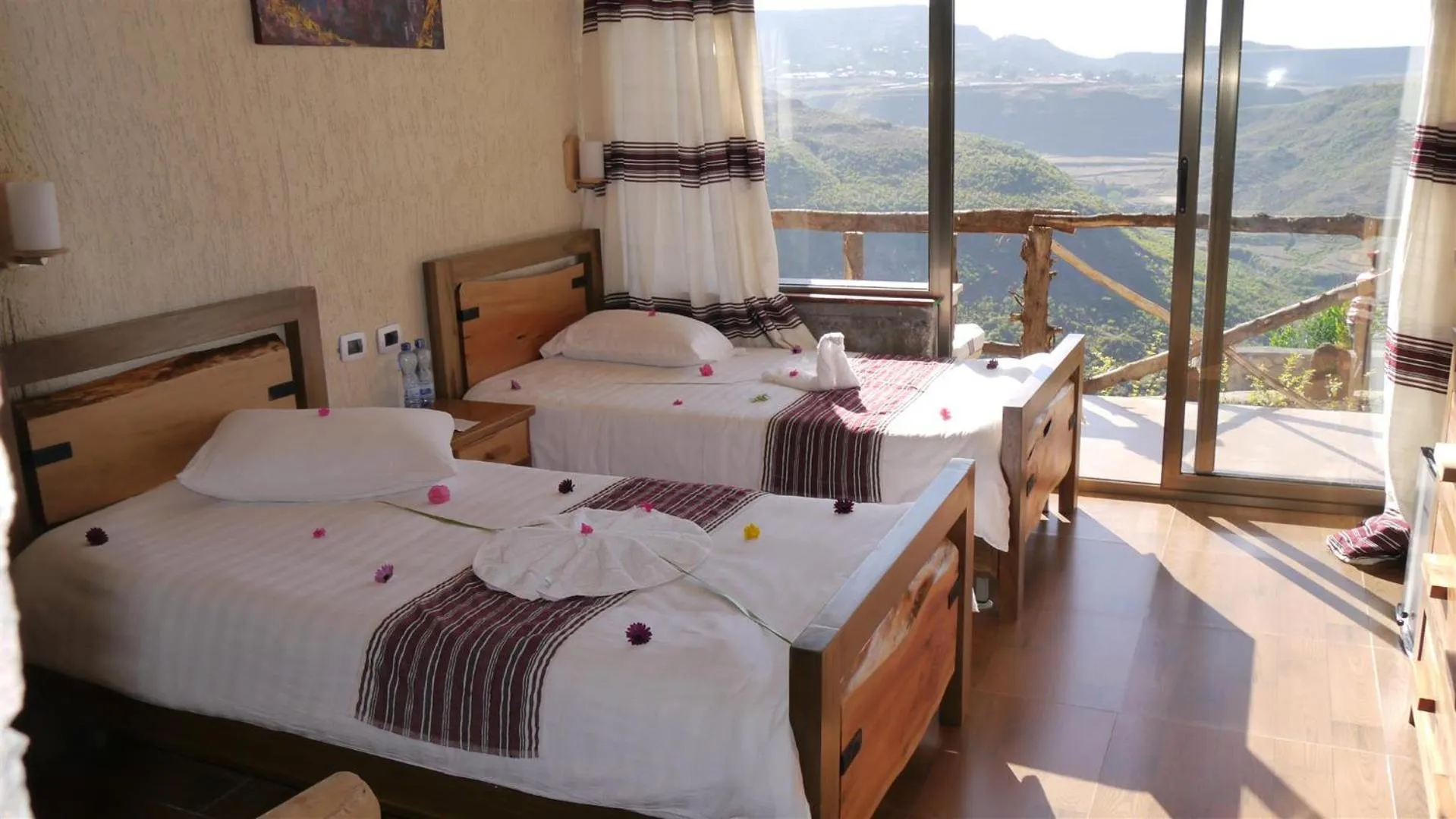 Photo of the whole room, Bed in Sora Lodge Lalibela