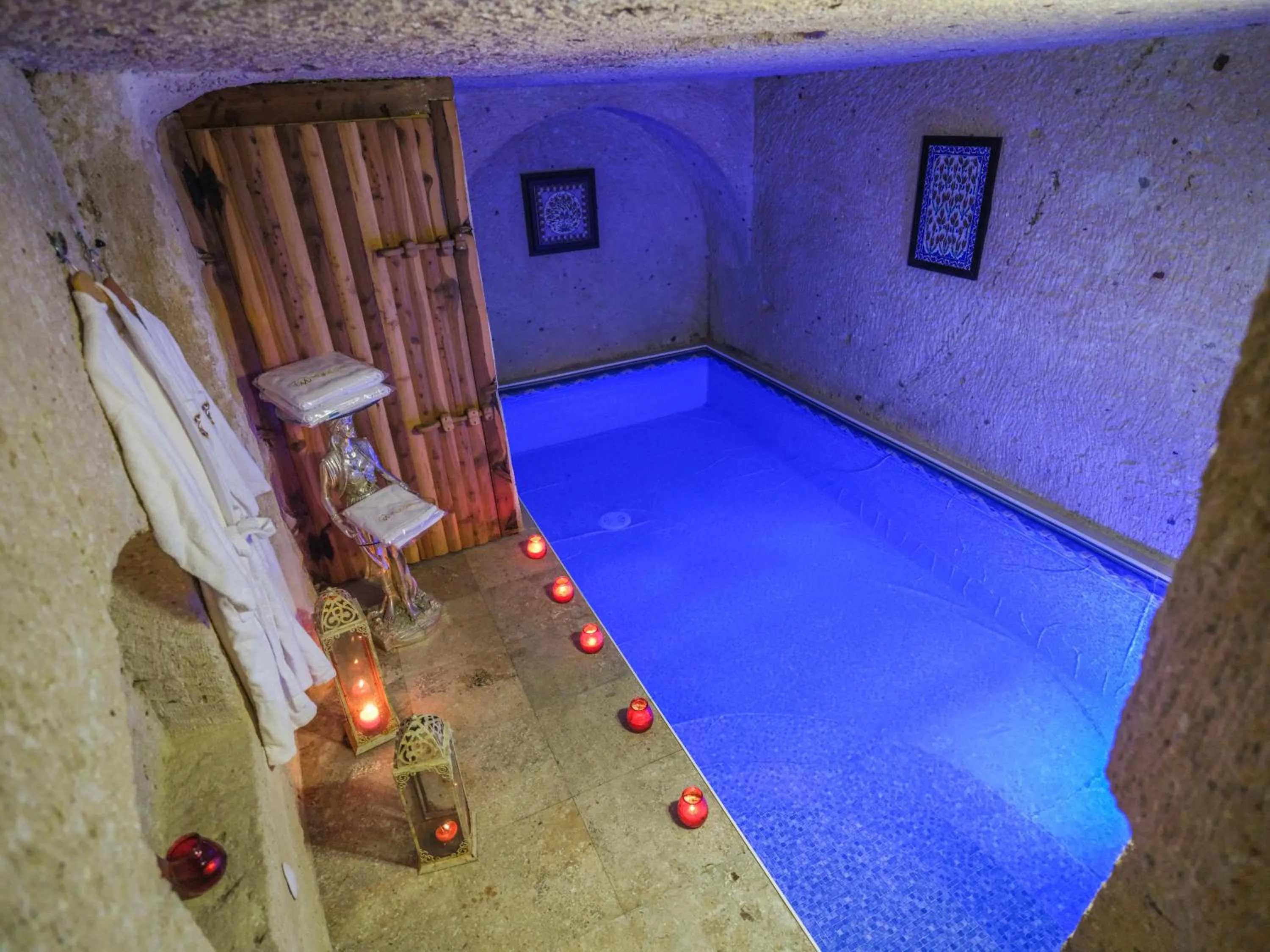Swimming pool in Cappadocia Minia Cave Hotel