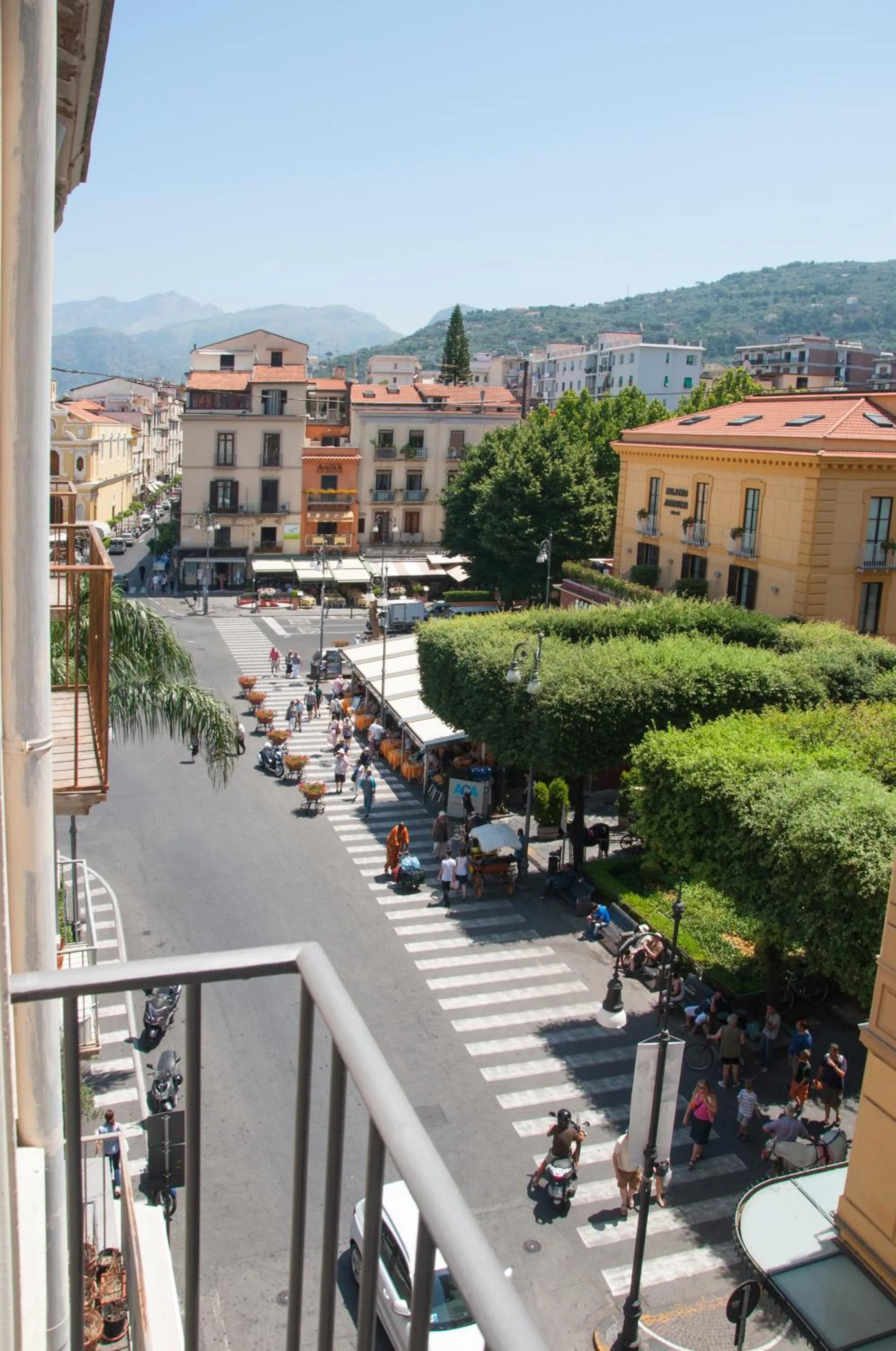 City view in La Casa dell'Orologio - MAIN SQUARE