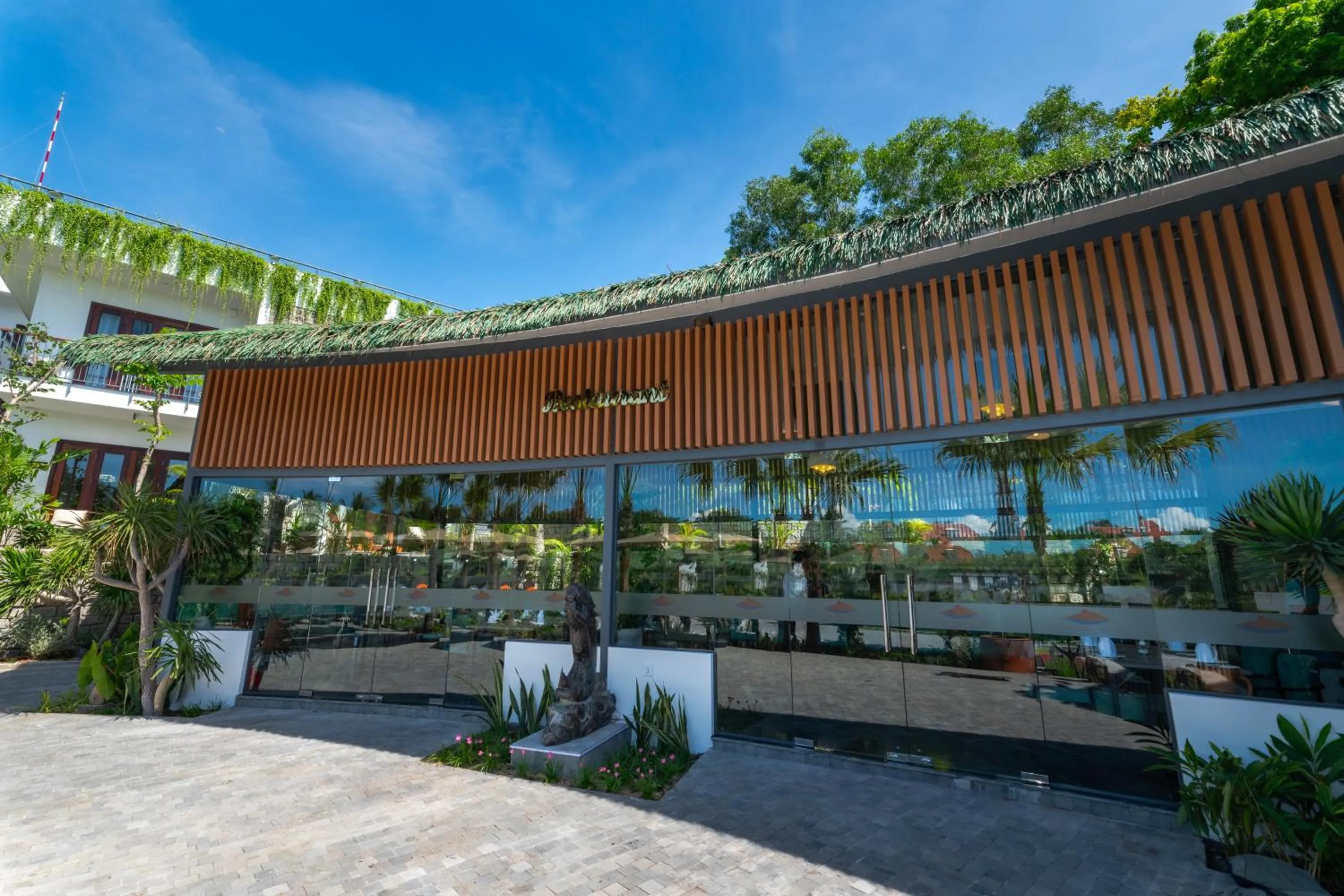 Restaurant/places to eat in Pandora Sand Hill Mũi Né Resort