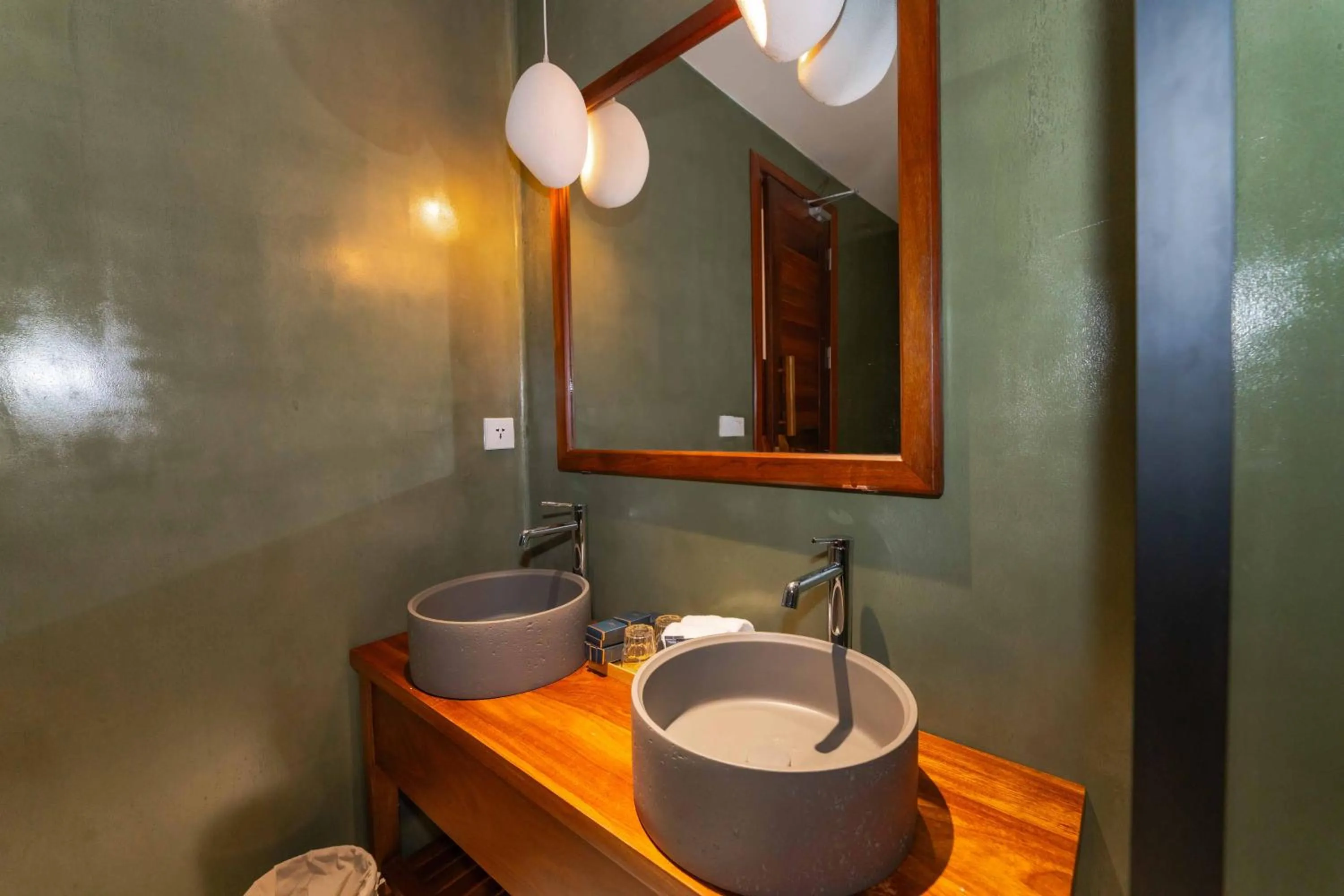 Shower in Pandora Sand Hill Mũi Né Resort