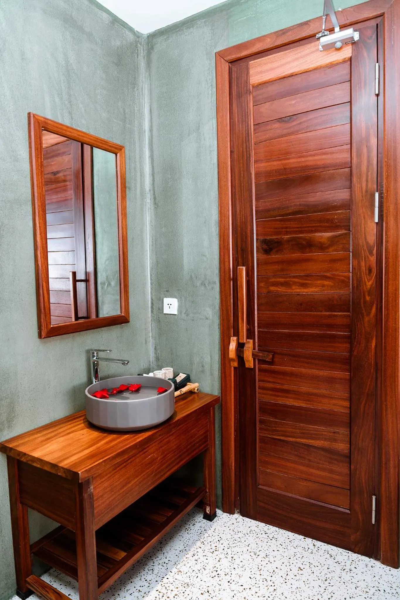 Shower in Pandora Sand Hill Mũi Né Resort