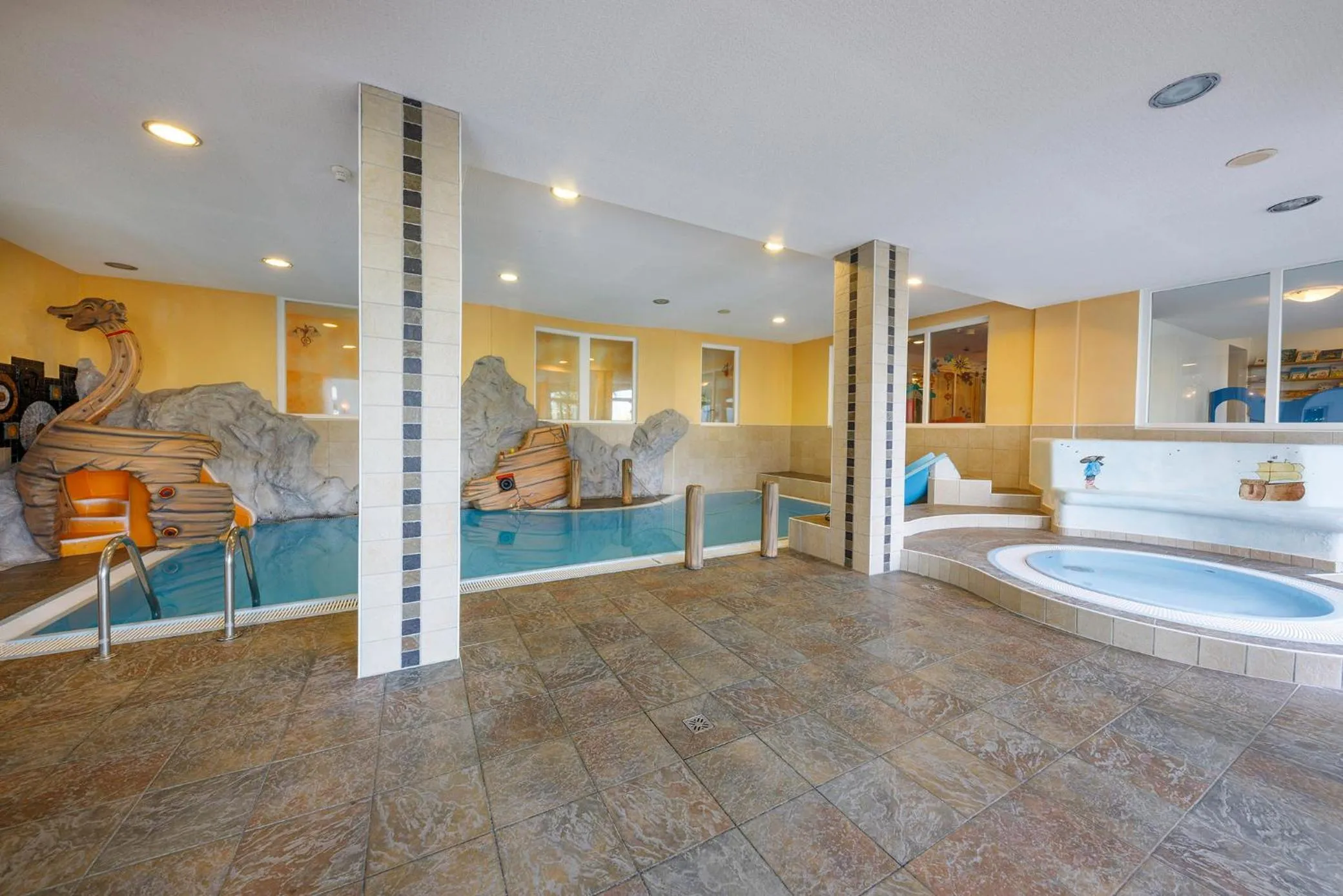 Hot Spring Bath in Family Hotel Gutenberg