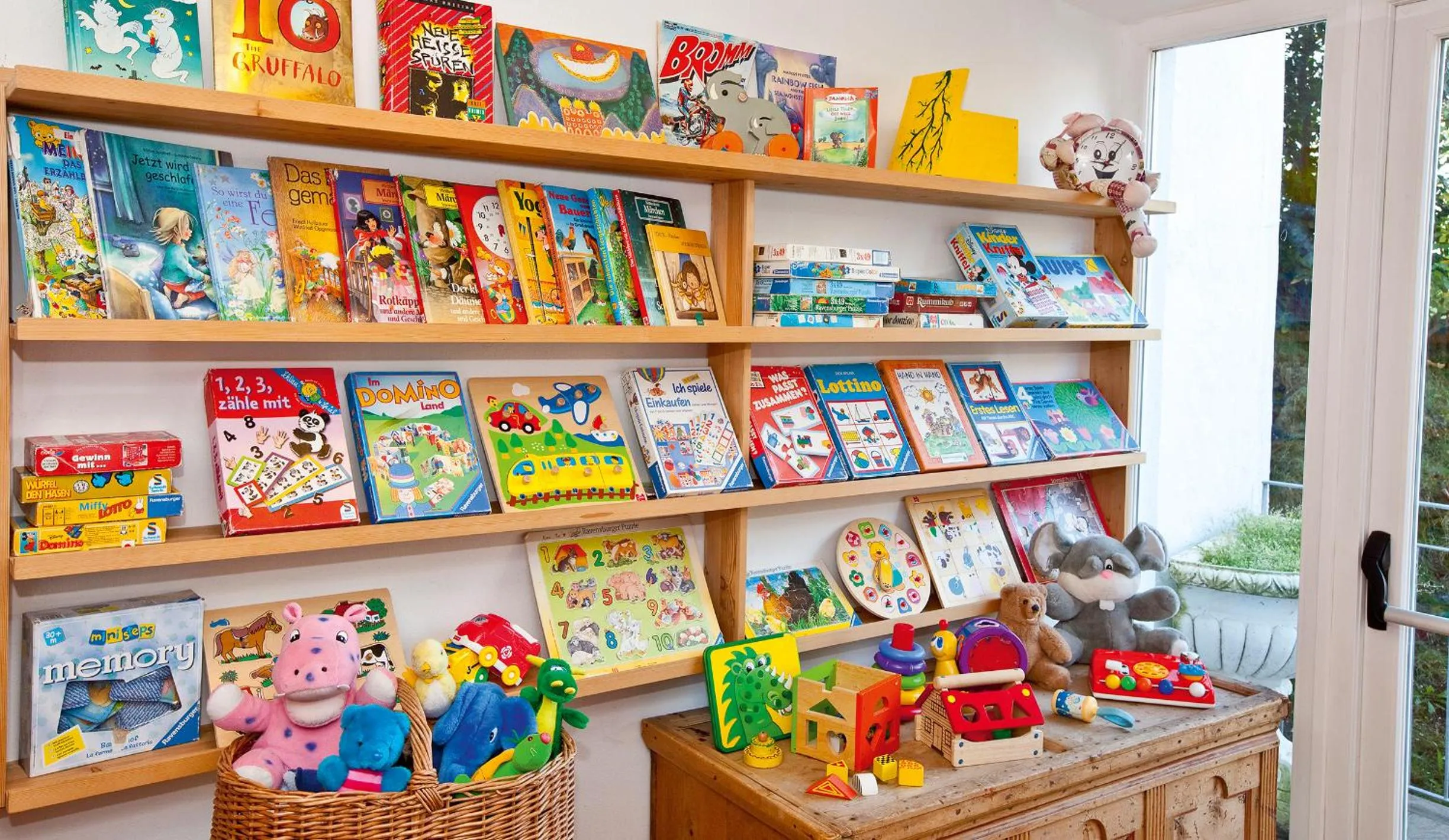 On-site shops in Family Hotel Gutenberg