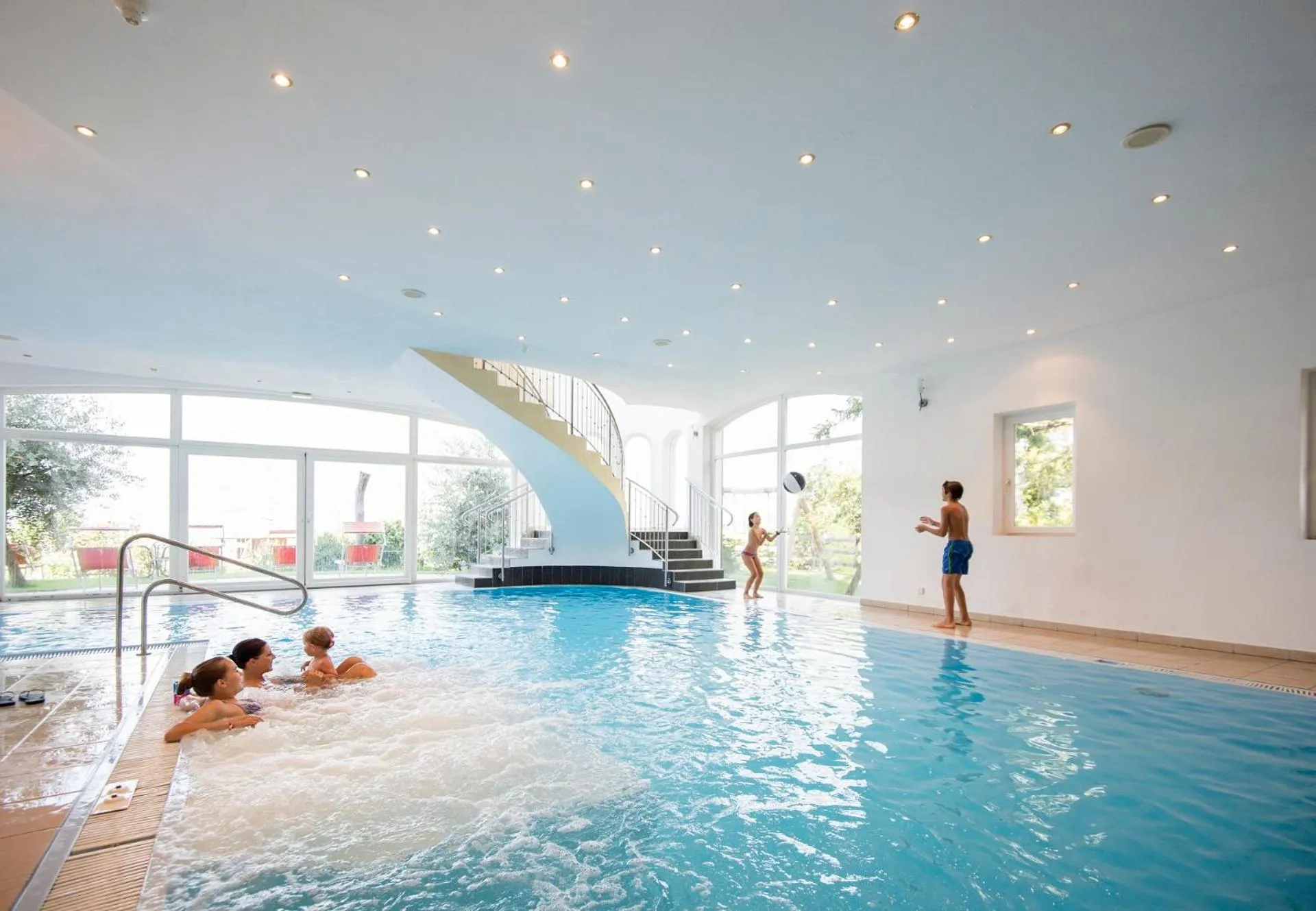 Hot Spring Bath in Family Hotel Gutenberg