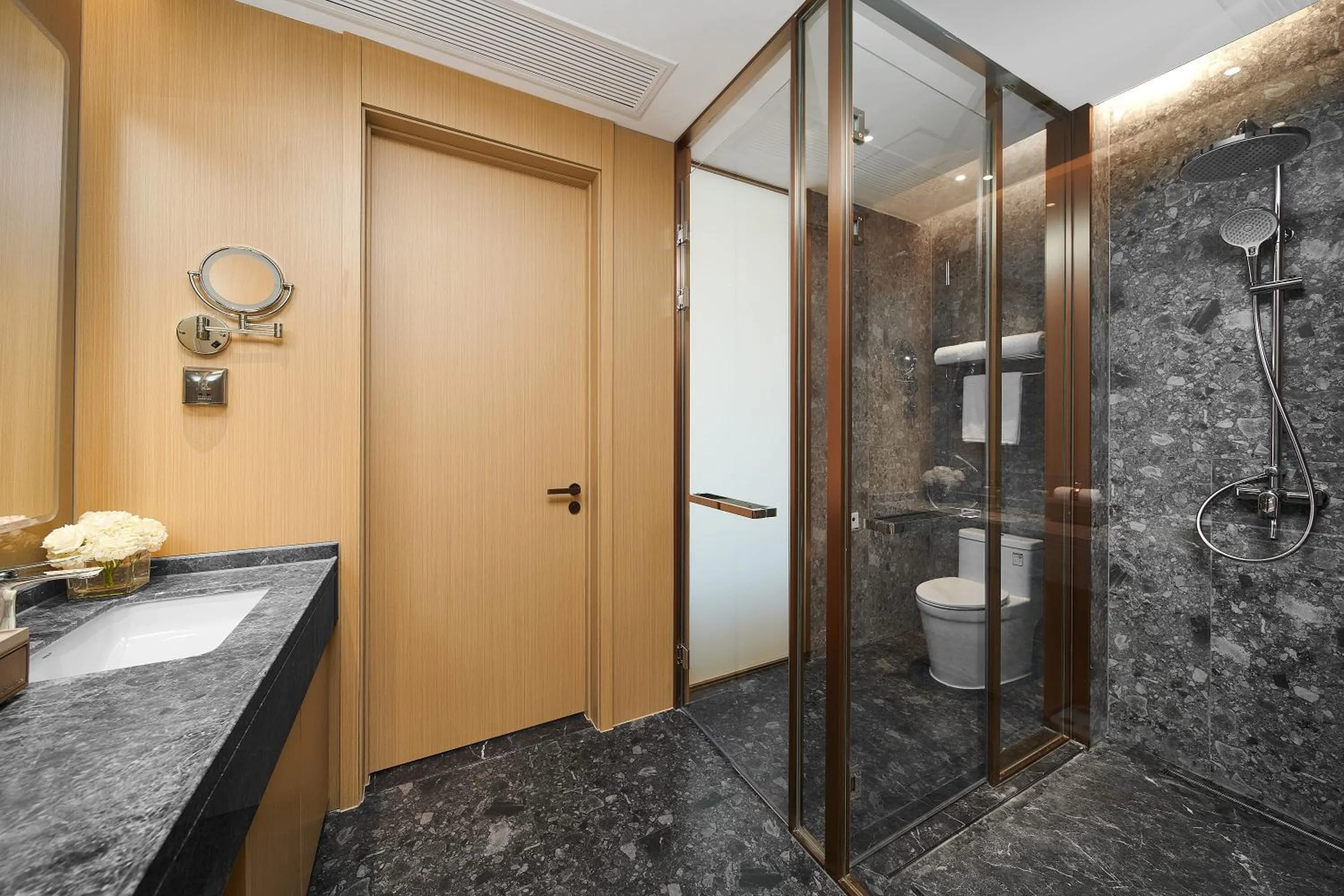 Shower in Citadines DD Port Dalian