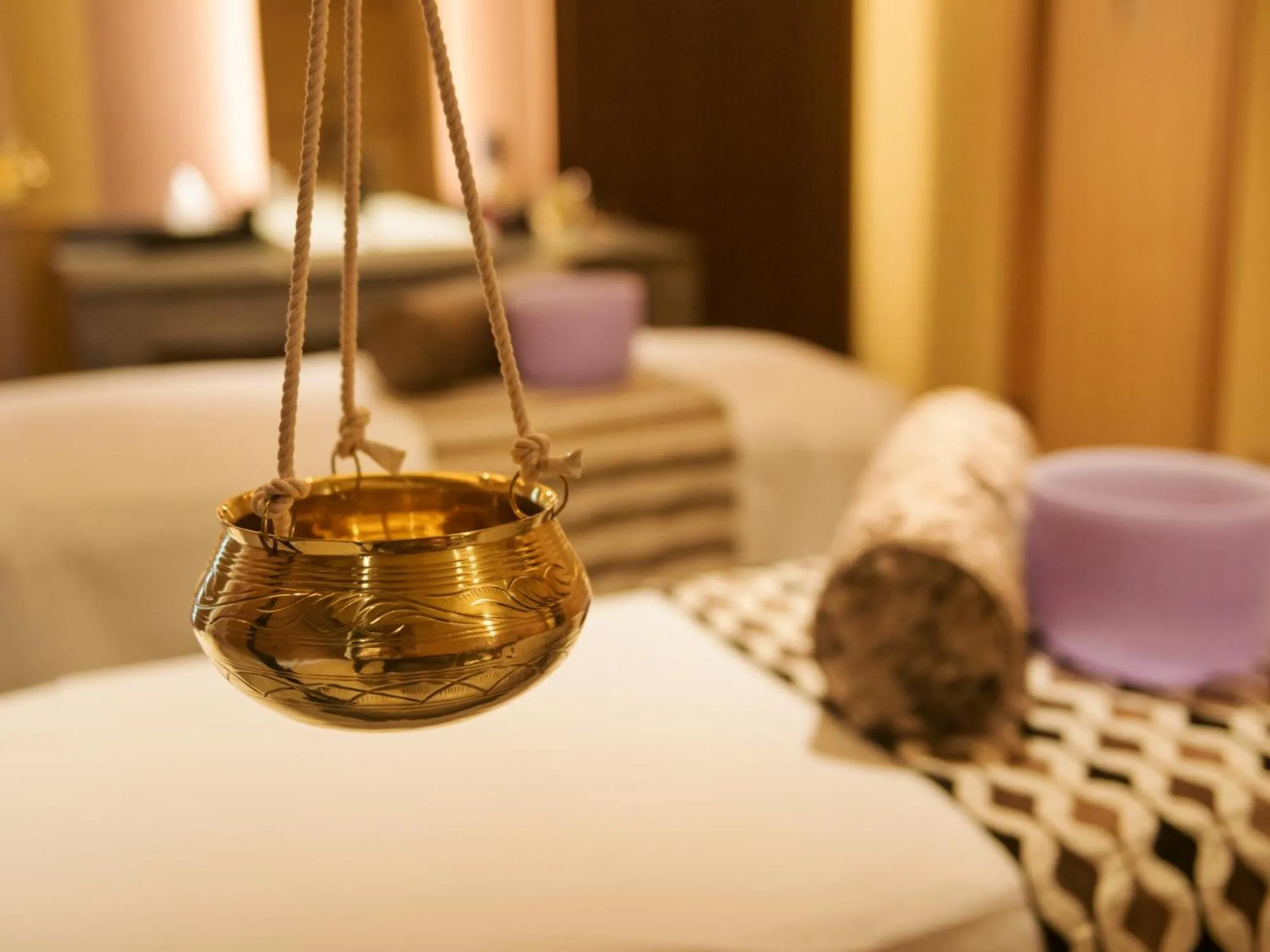 Massage, Bed in ReLabo -Medical Spa & Stay-