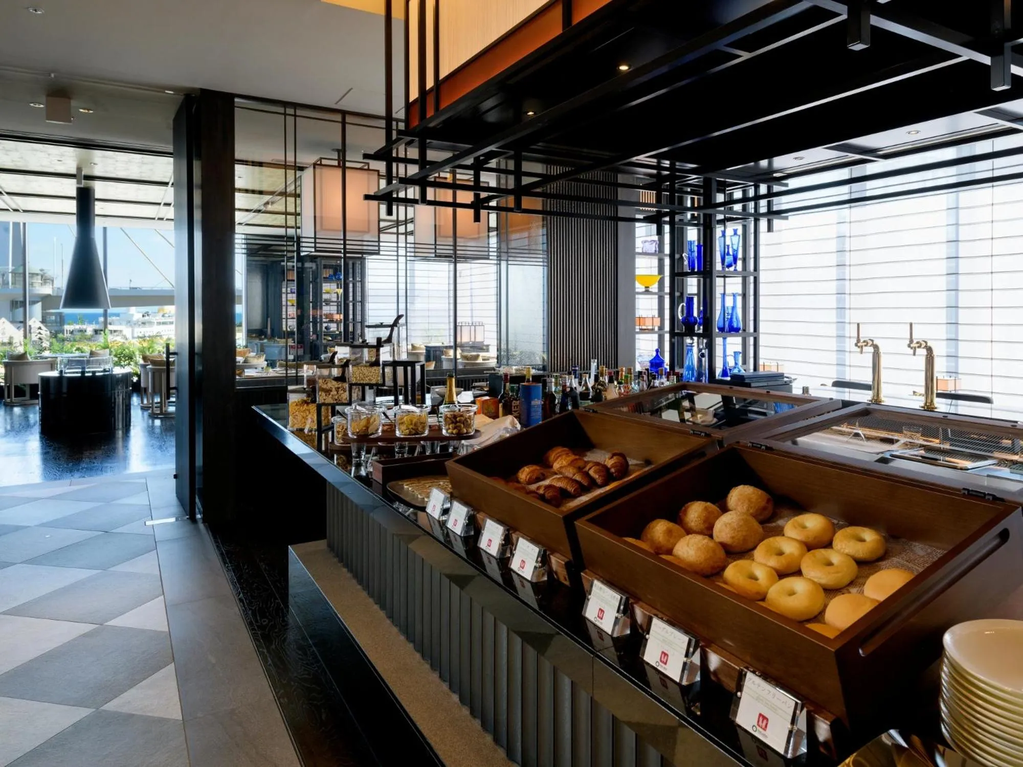 Restaurant/places to eat in ReLabo -Medical Spa & Stay-