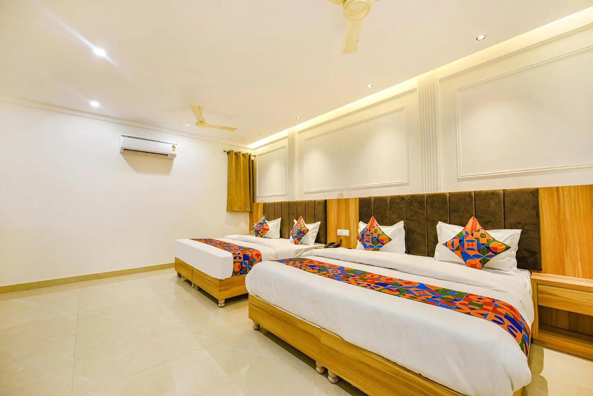 Bed in FabHotel Midway