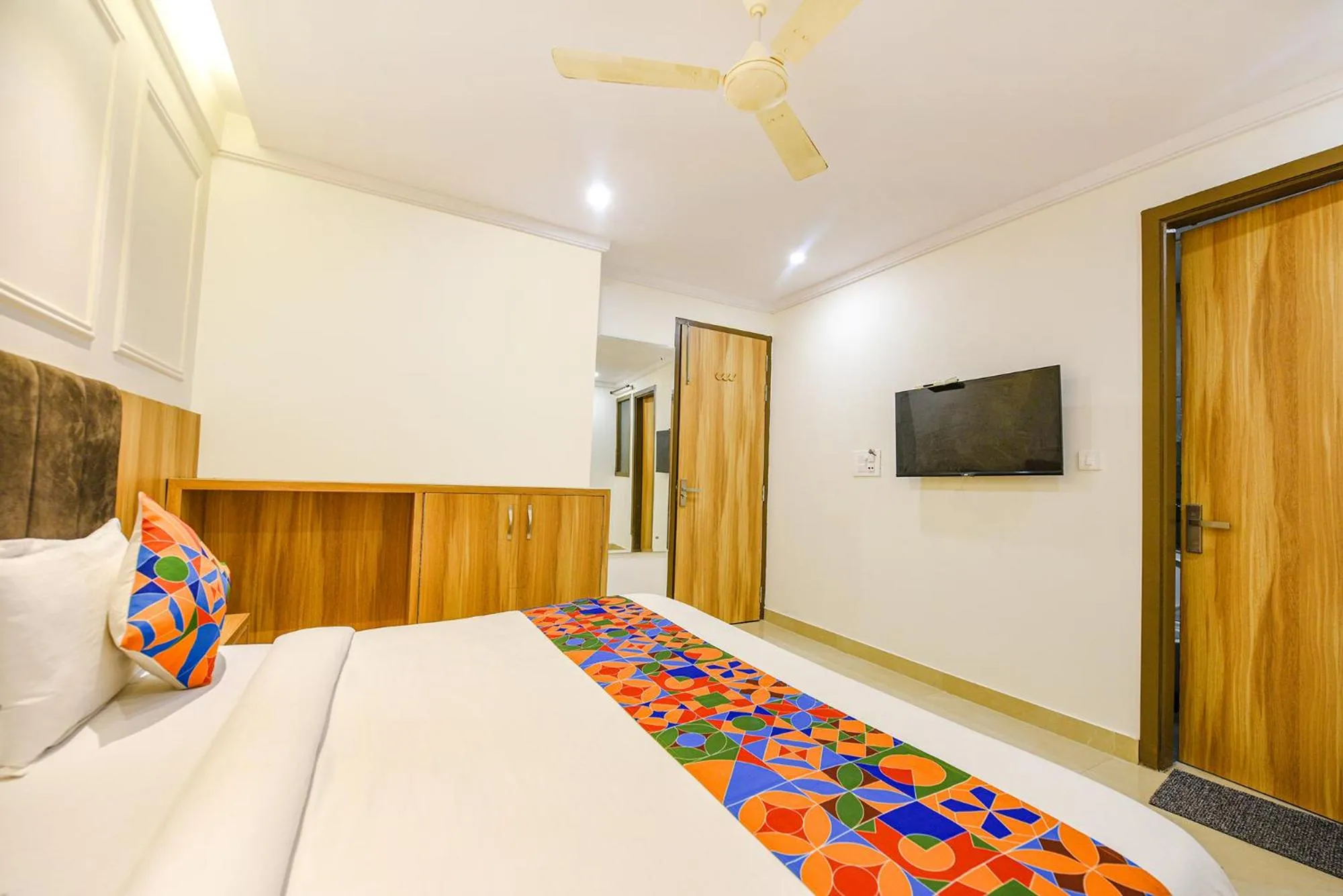 Bed in FabHotel Midway