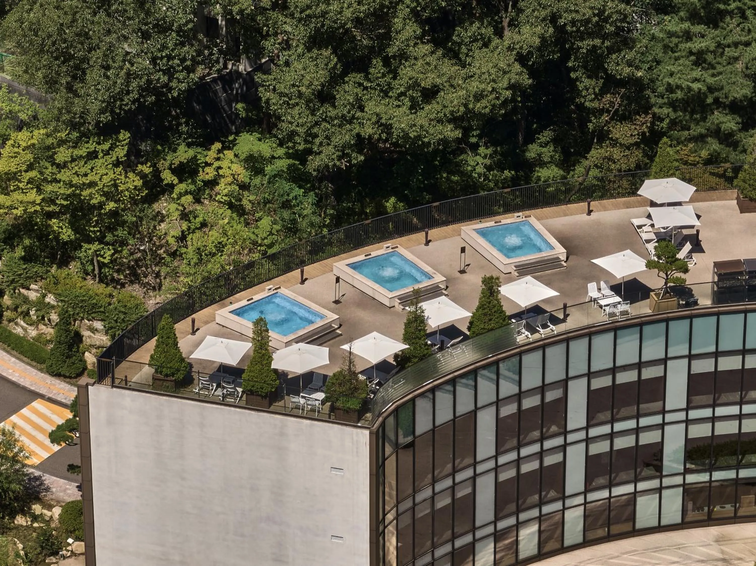 Swimming pool in Anto