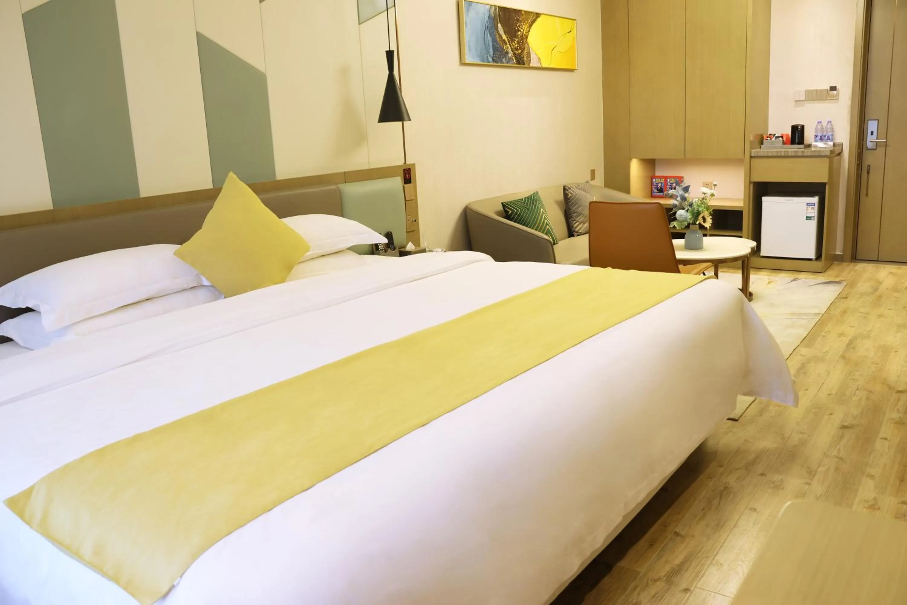 Poltton International Apartment Haifeng Branch