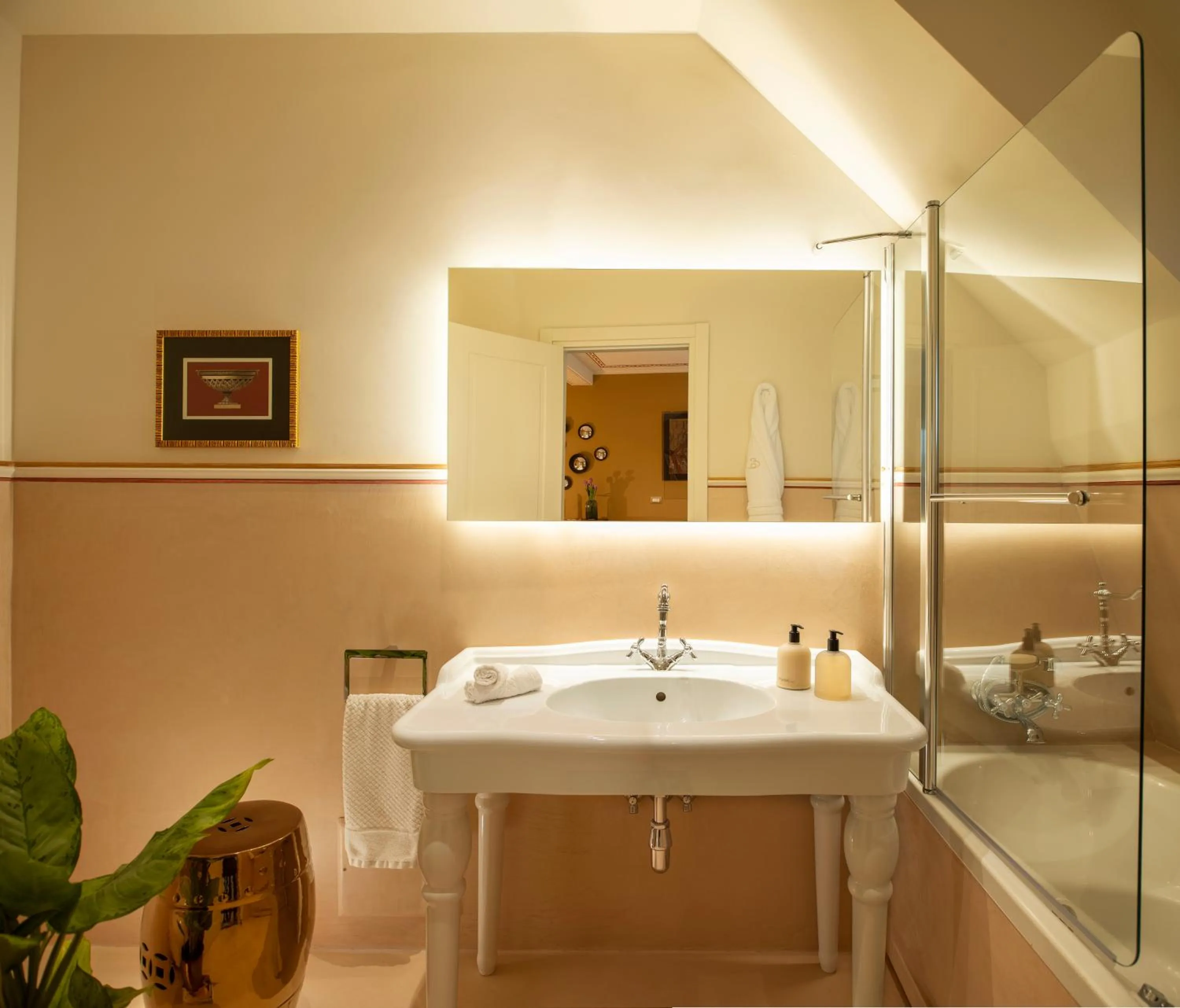 Elizabeth Unique Apartments - a Member of Design Hotels