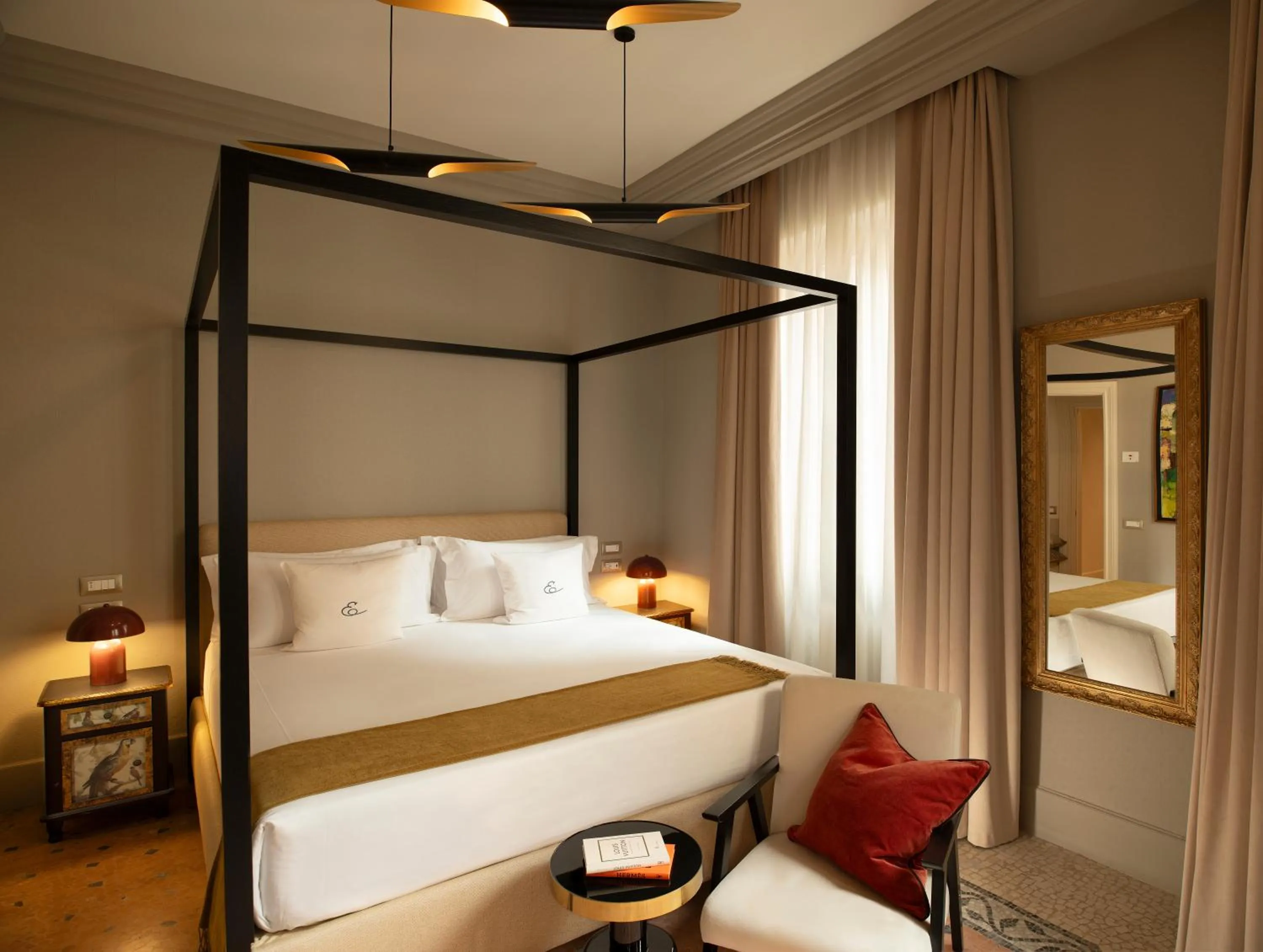 Bed in Elizabeth Unique Apartments - a Member of Design Hotels