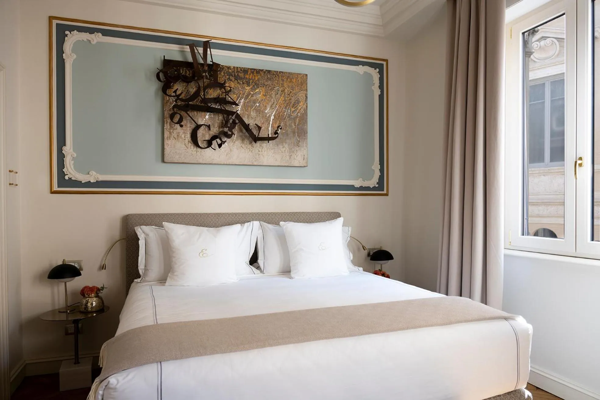 Bed in Elizabeth Unique Apartments - a Member of Design Hotels