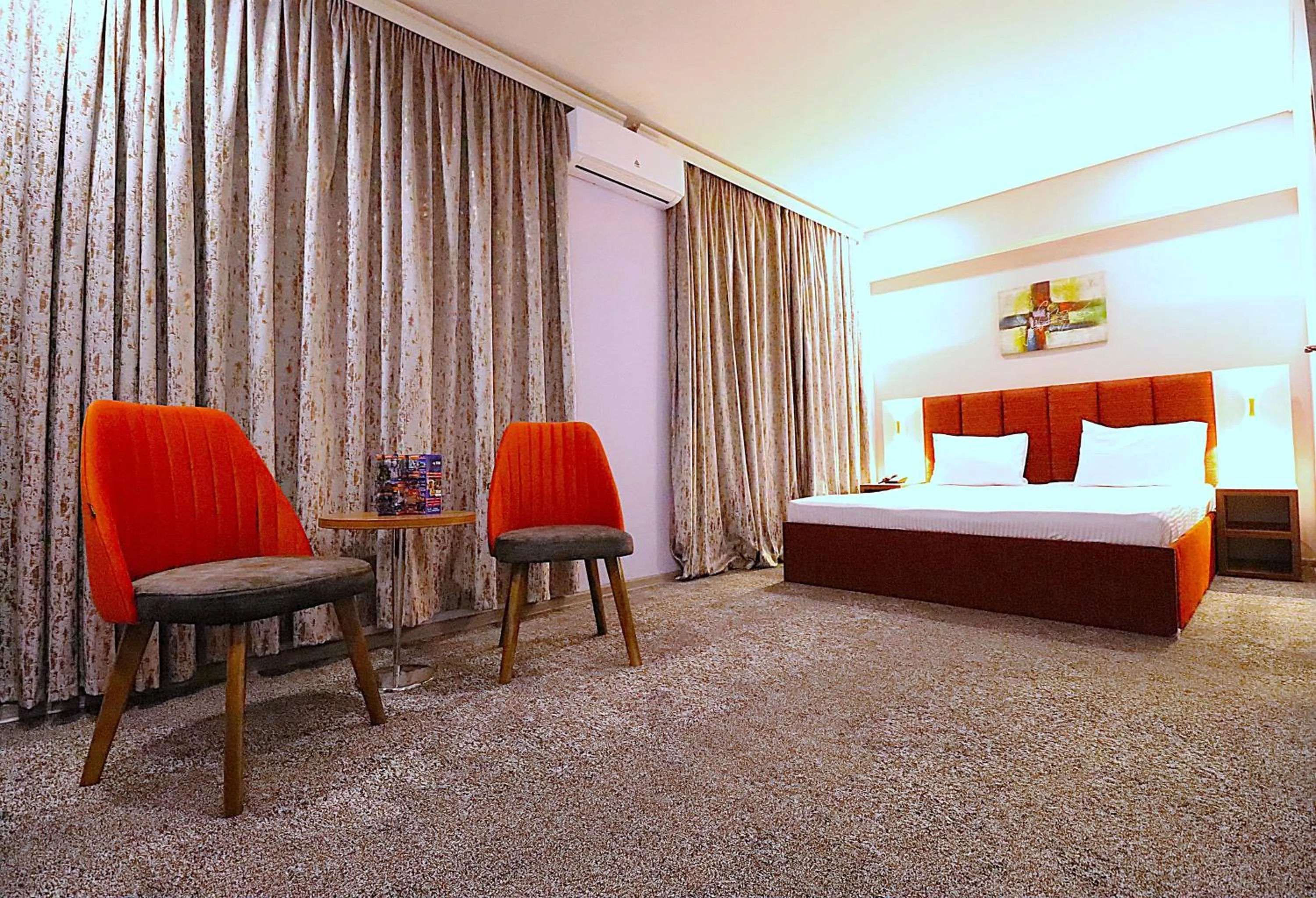 Bed in Amazon Hotel - Free Massage