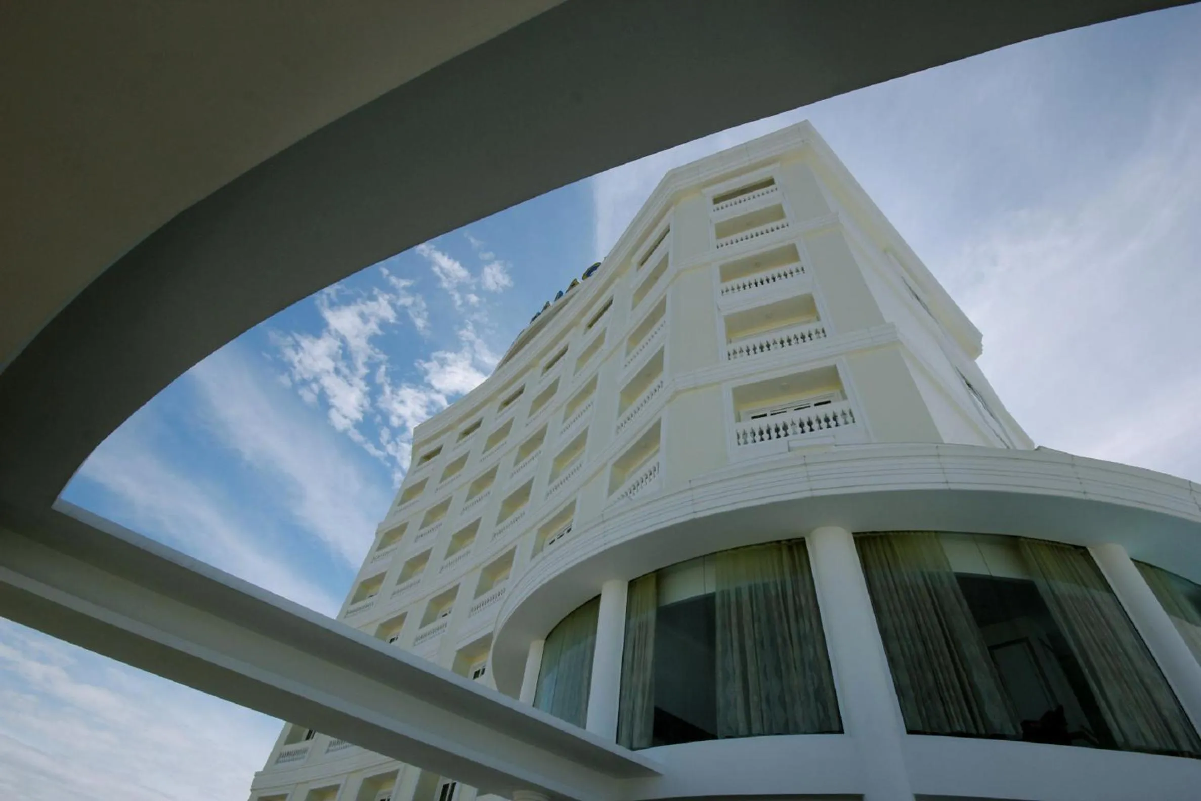 Property building in Nha Trang Palace Hotel