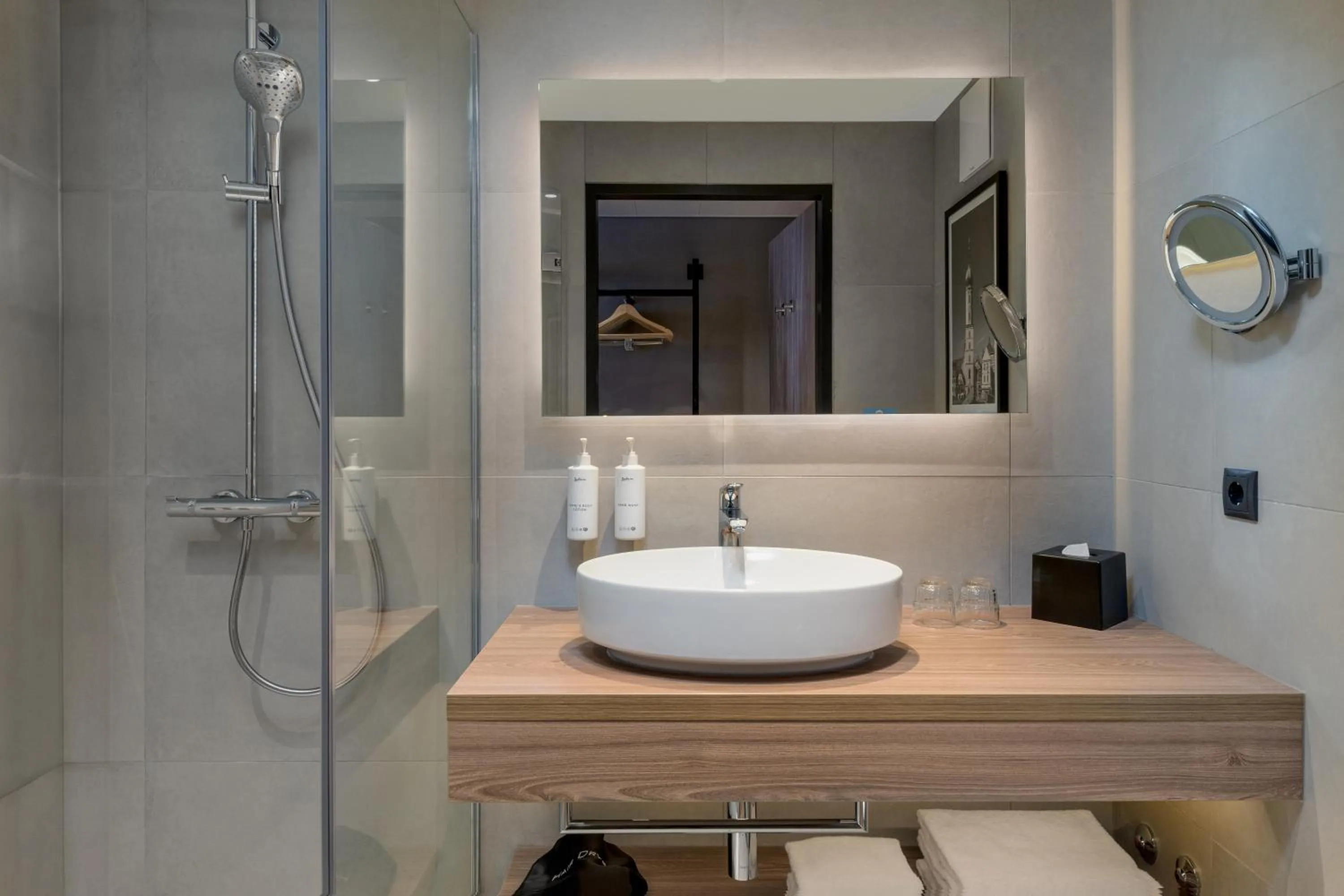 Shower in Radisson Hotel Leipzig