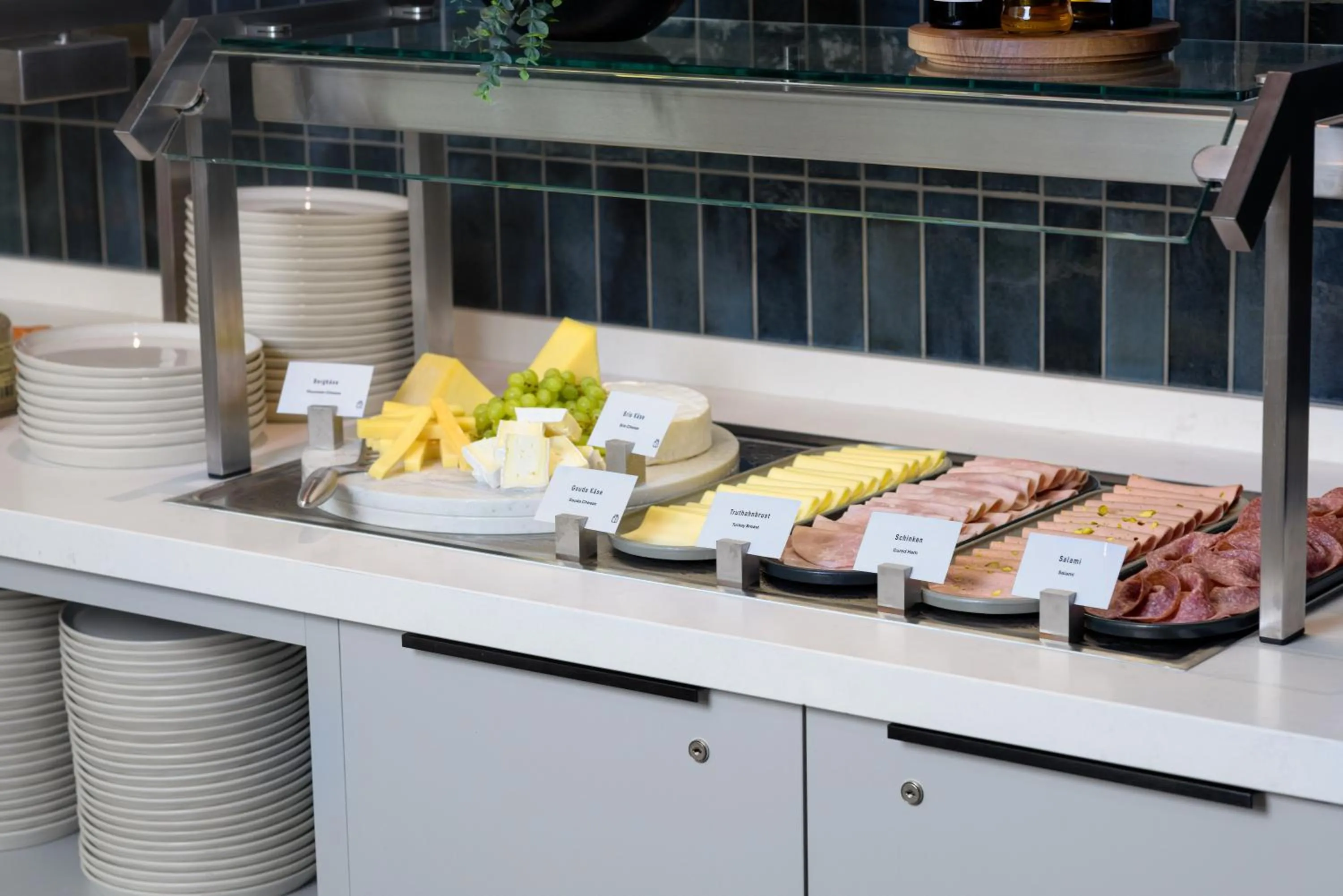 Restaurant/places to eat in Radisson Hotel Leipzig