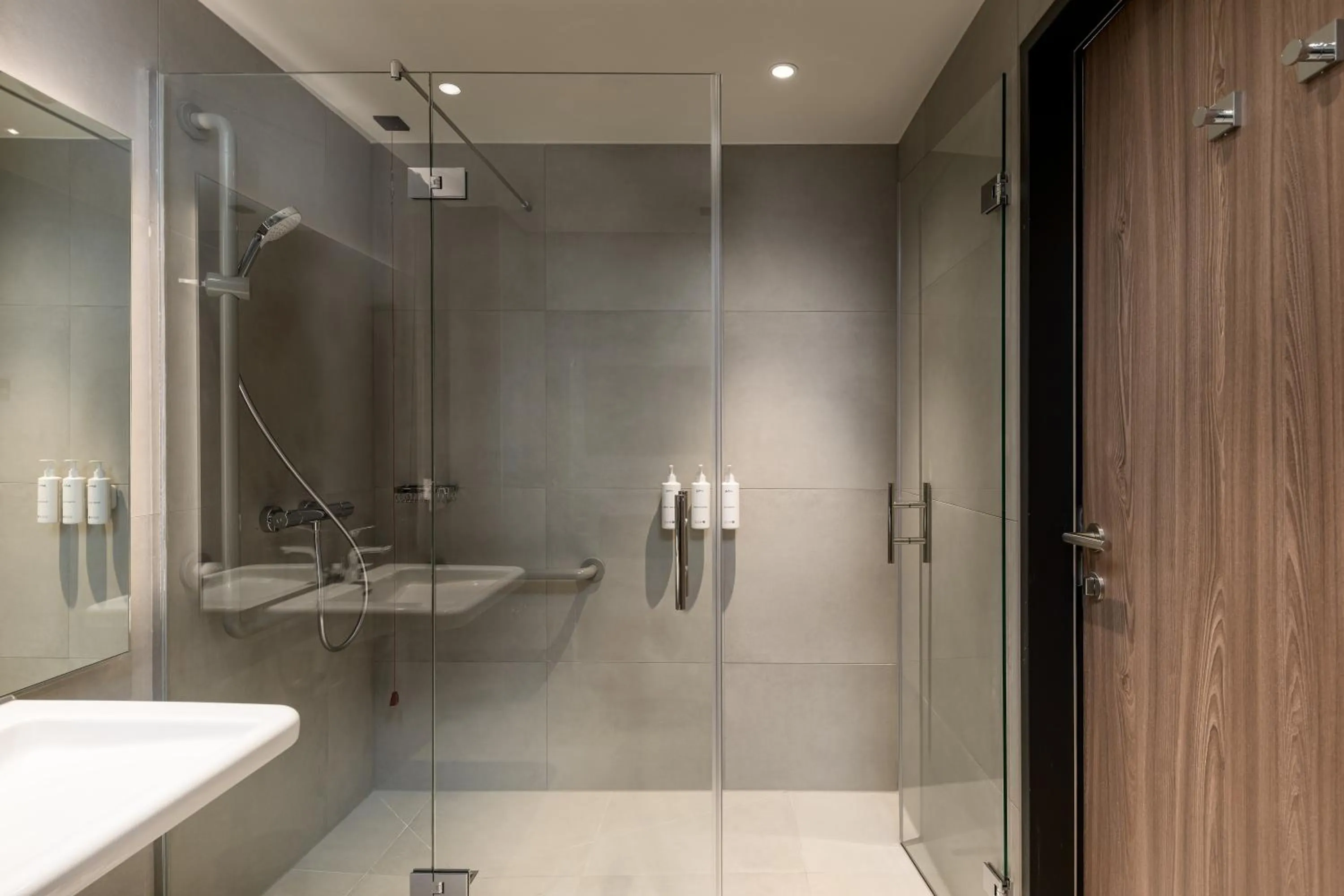 Shower in Radisson Hotel Leipzig