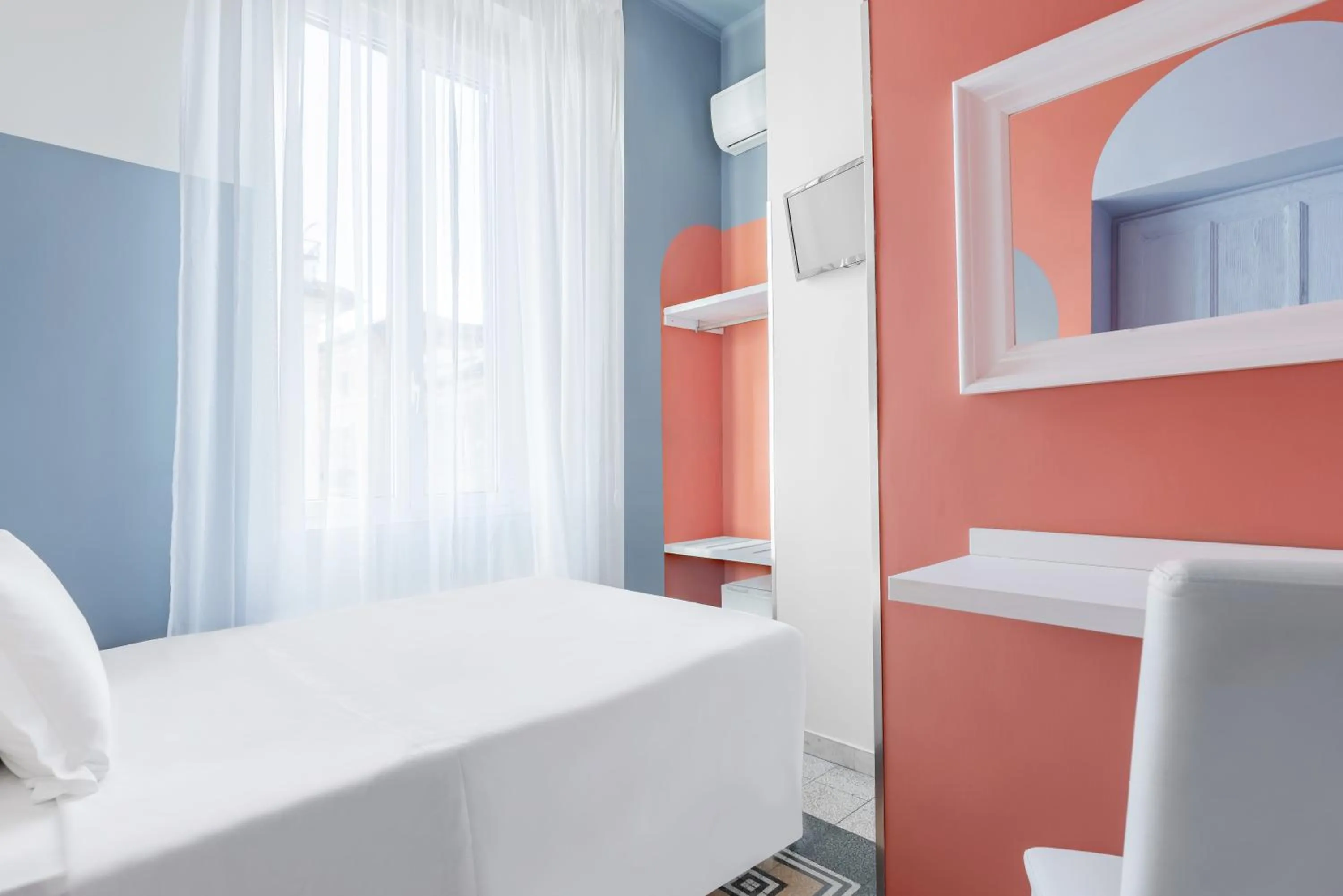 Bedroom, Bed in Hotel Infinito - Gruppo BLAM HOTELS