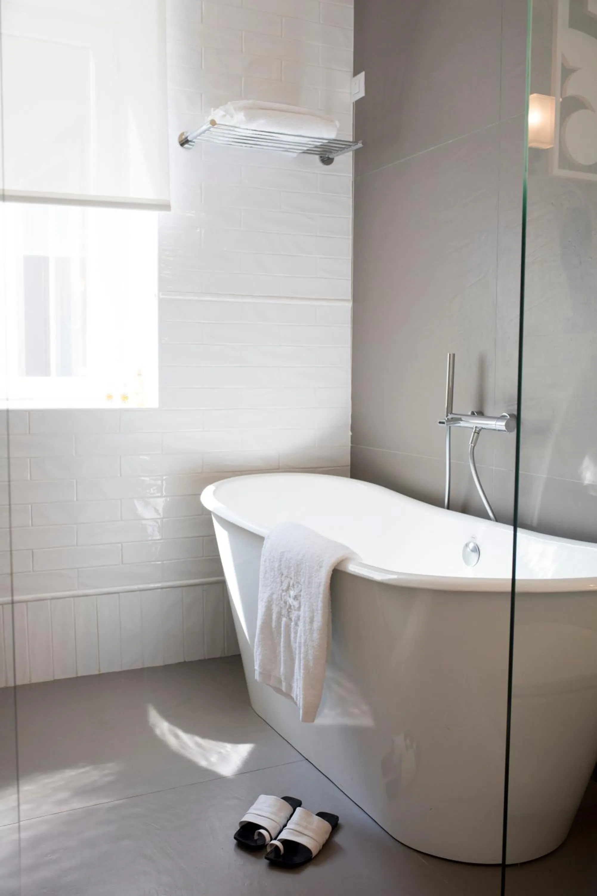 Bathroom in Santiago de Alfama - Boutique Hotel