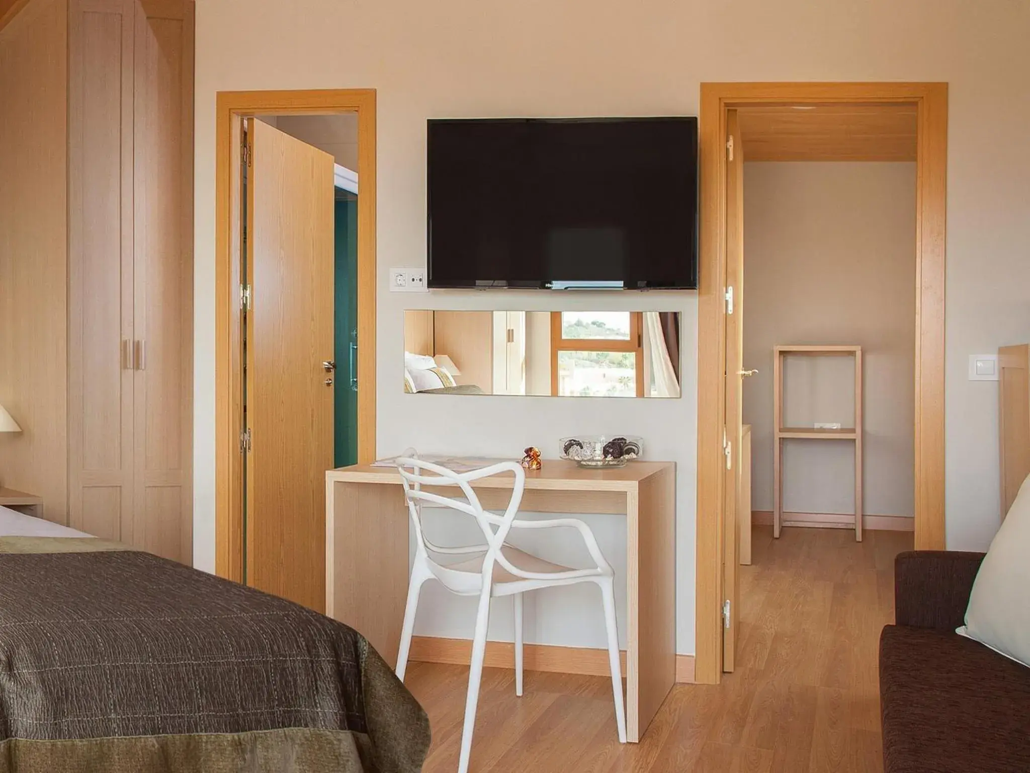 Three-Bedroom Bungalow (2 Adults + 4 Children) with Access to Terra Natura Park in Magic Natura Resort Three-Bedroom Bungalow (2 Adults + 4 Children) with Access to Terra Natura Park in Magic Natura Resort