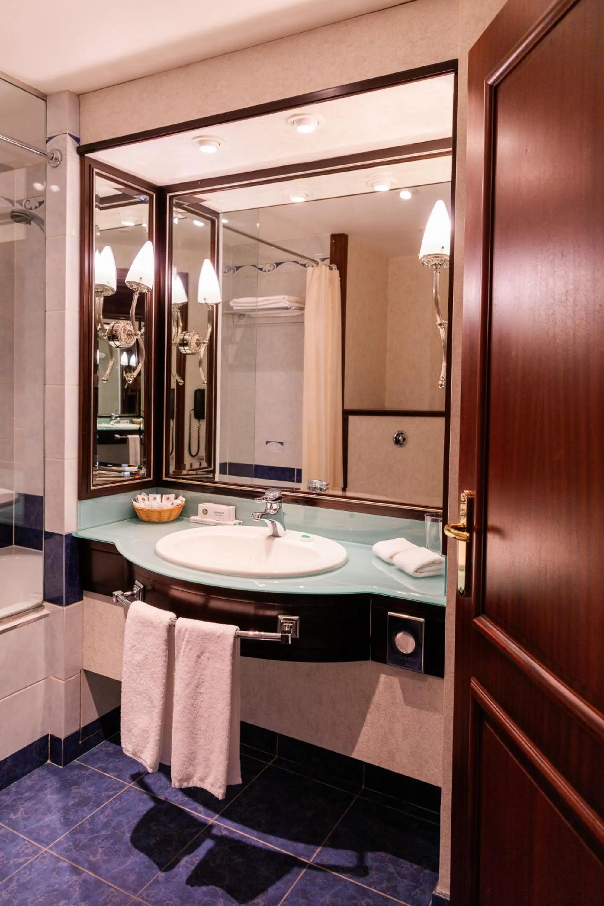 Bathroom in City Palace Hotel Tashkent