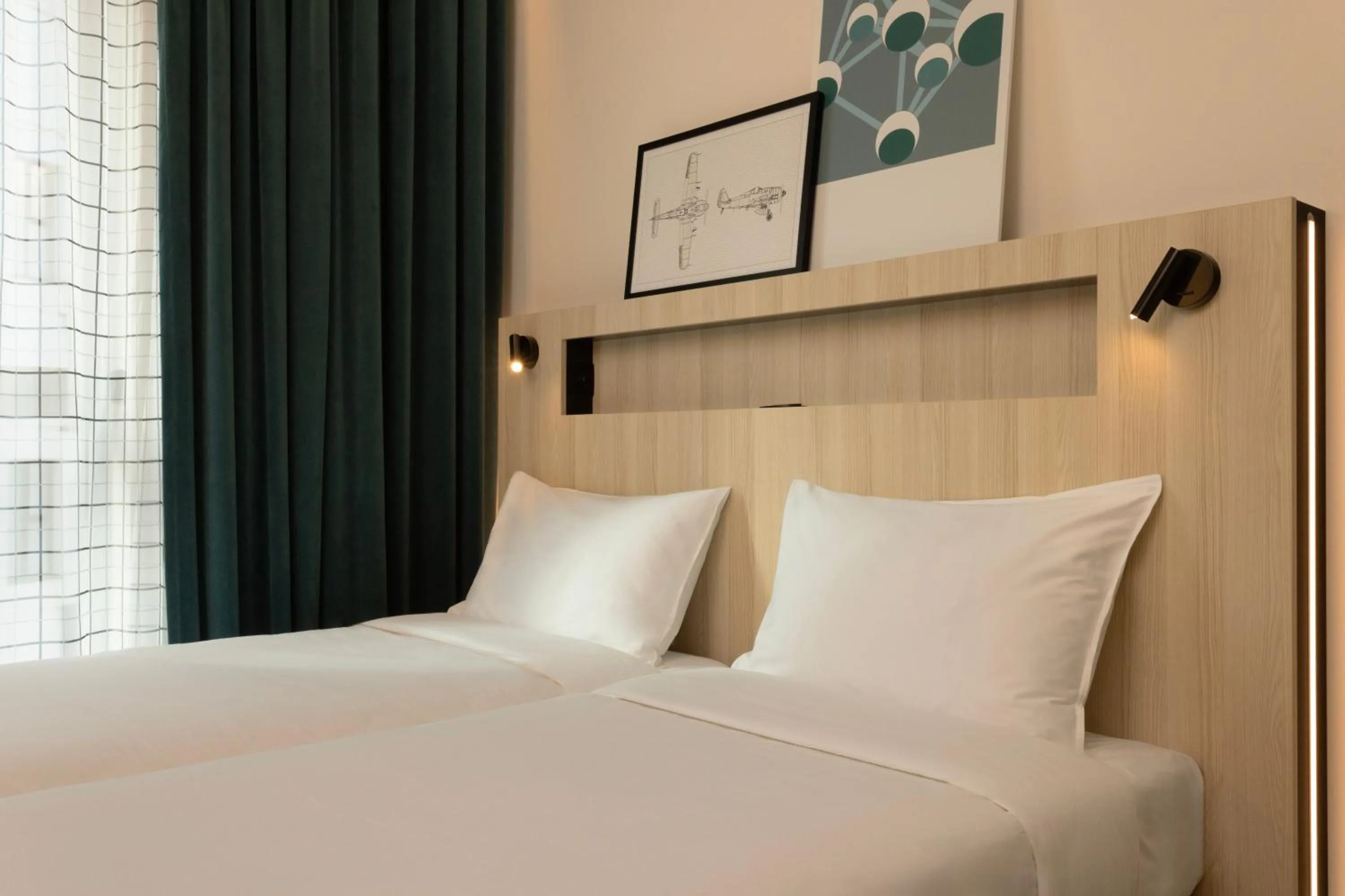 Bed in Aparthotel Adagio Access Brussels Airport