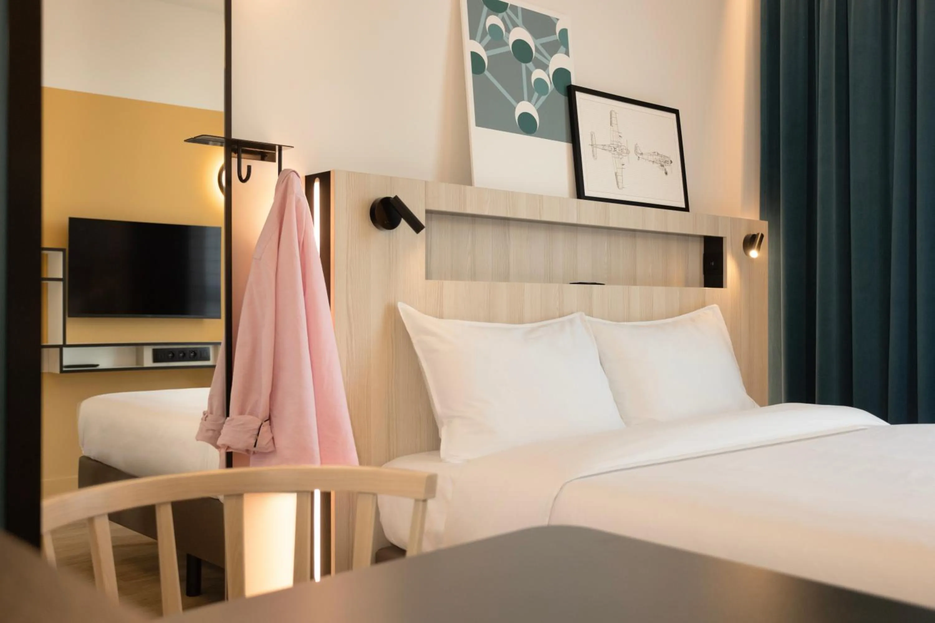 Bed in Aparthotel Adagio Access Brussels Airport