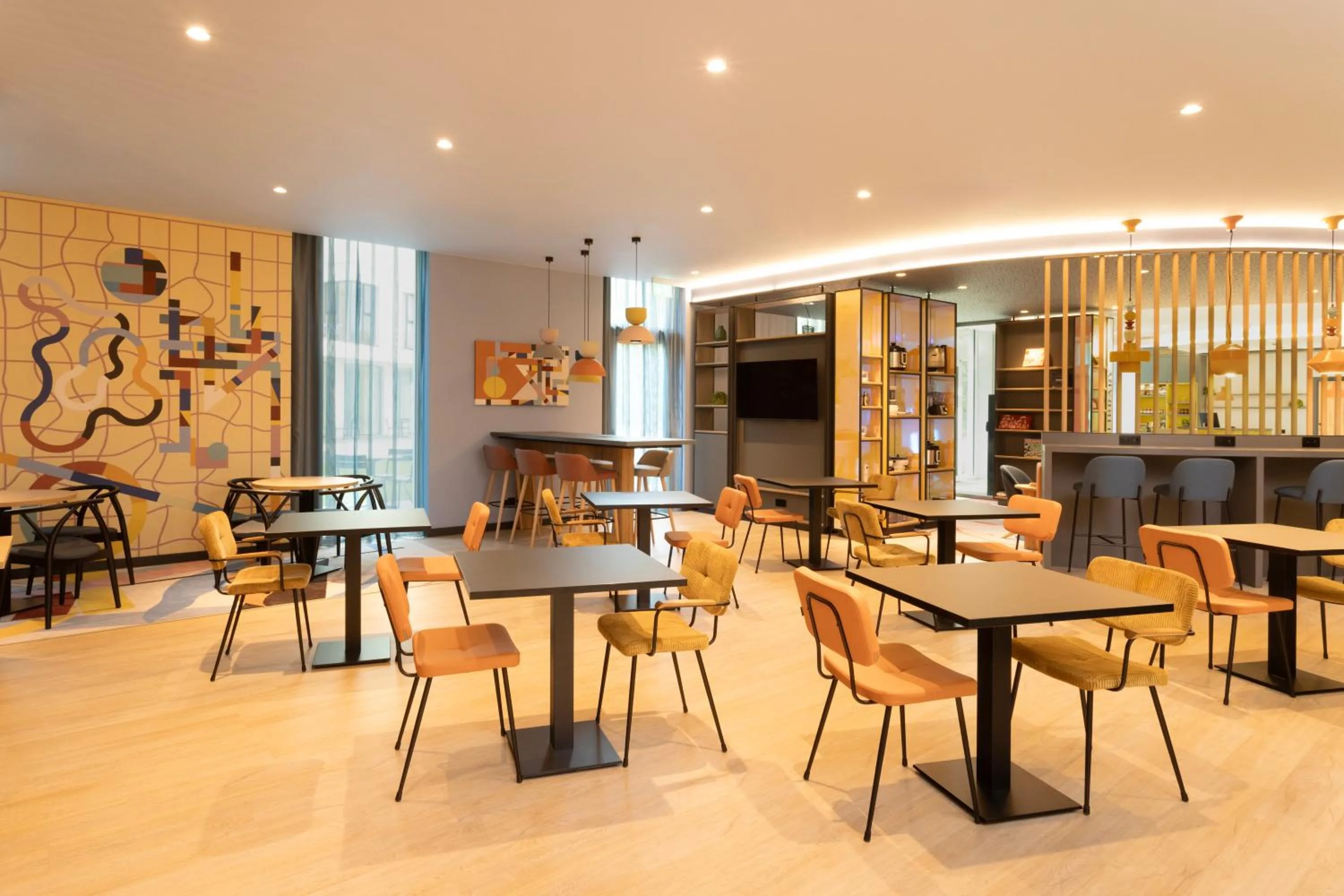 Breakfast in Aparthotel Adagio Access Brussels Airport