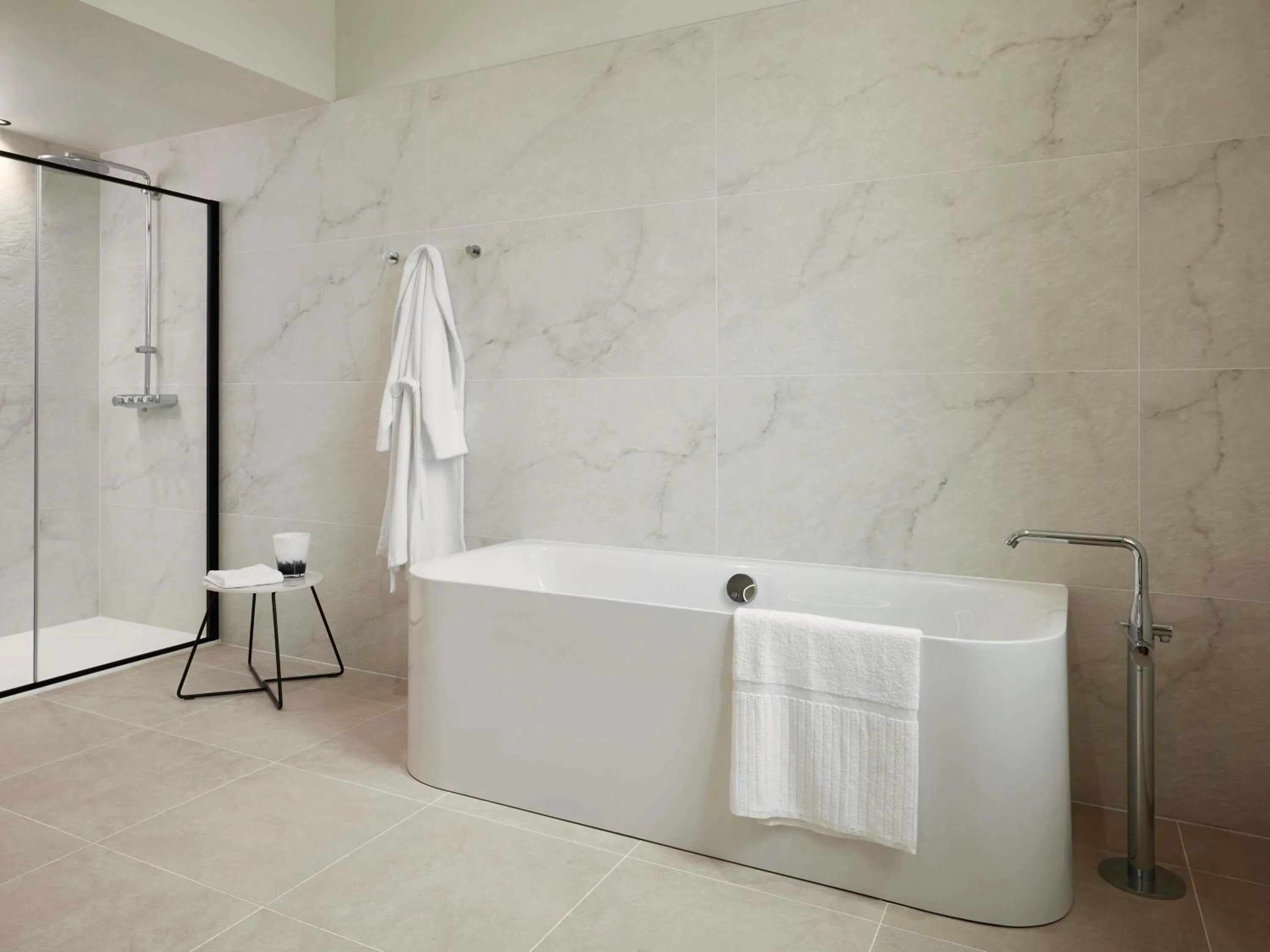 Bedroom in Domaine du Liziec Vannes - MGallery Collection