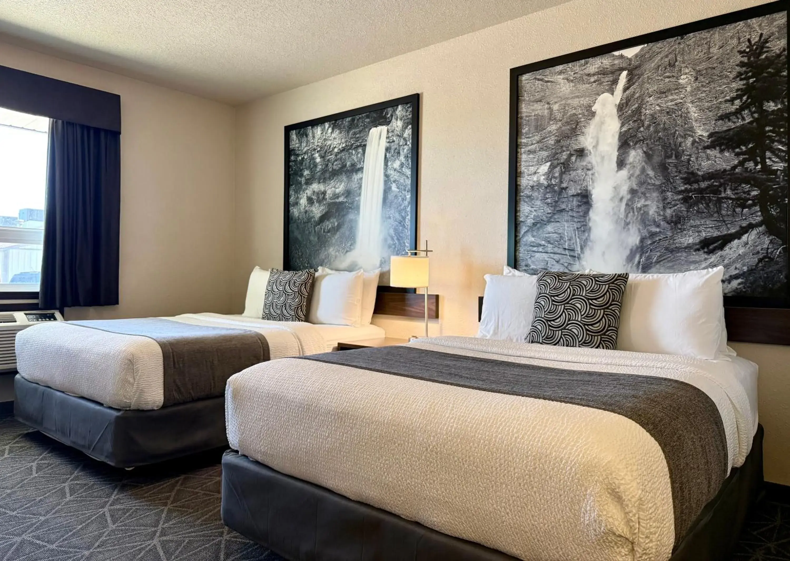 Queen Room with Two Queen Beds - Non-Smoking in High Point Inn & Suites Peace River Queen Room with Two Queen Beds - Non-Smoking in High Point Inn & Suites Peace River