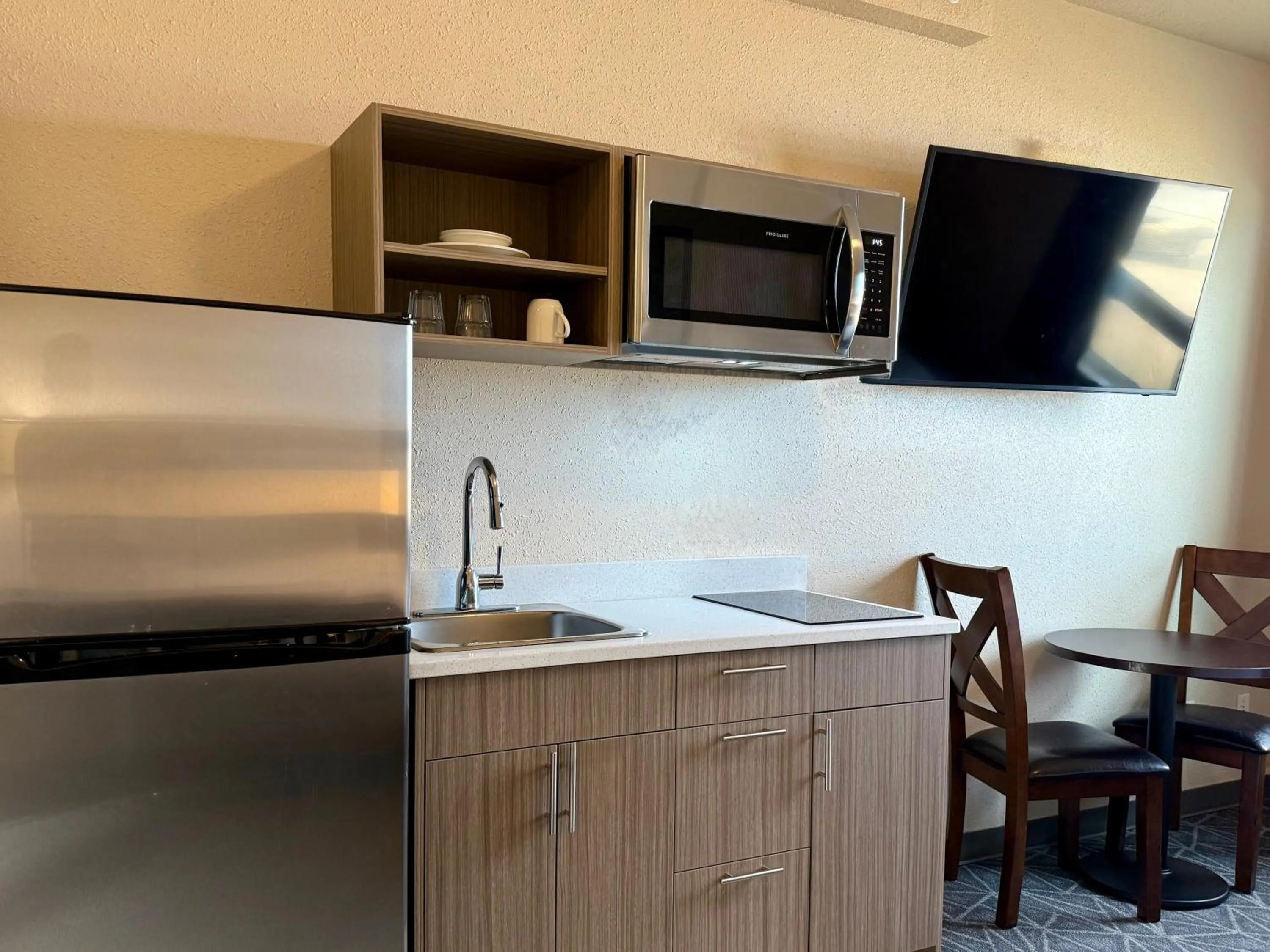 High Point Inn & Suites Peace River