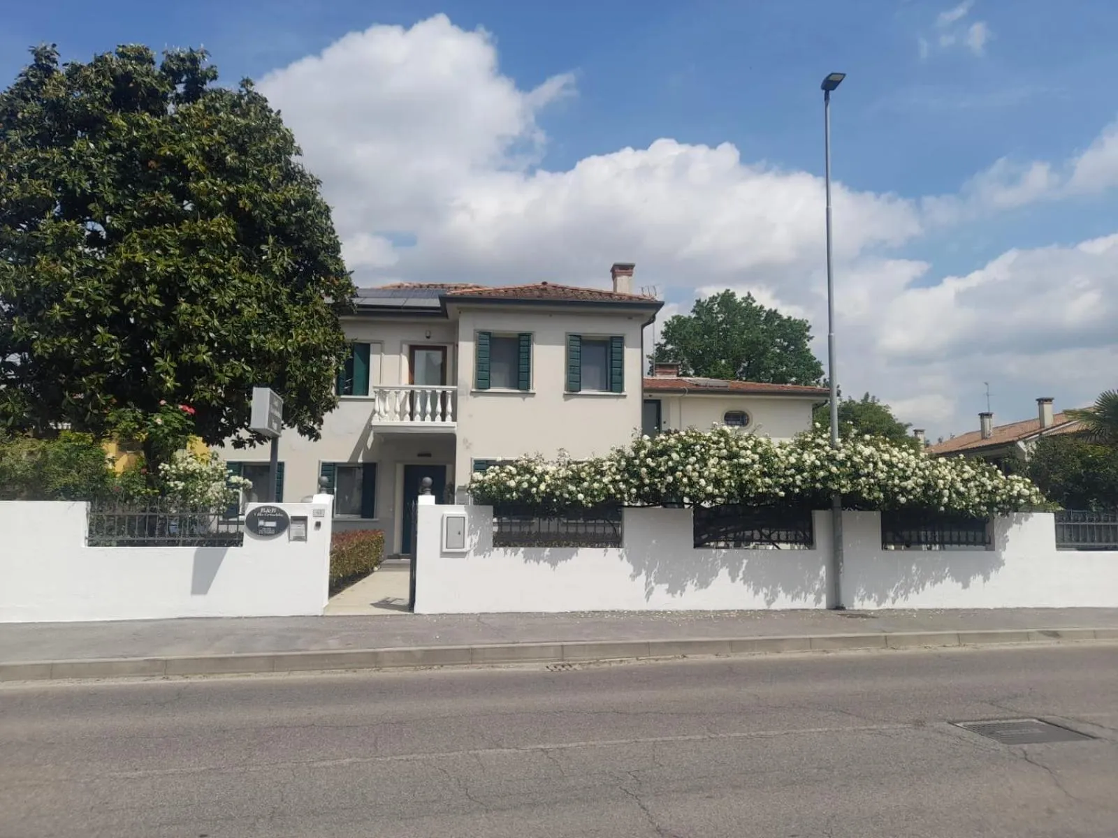 Property building in B&B Villa Griselda