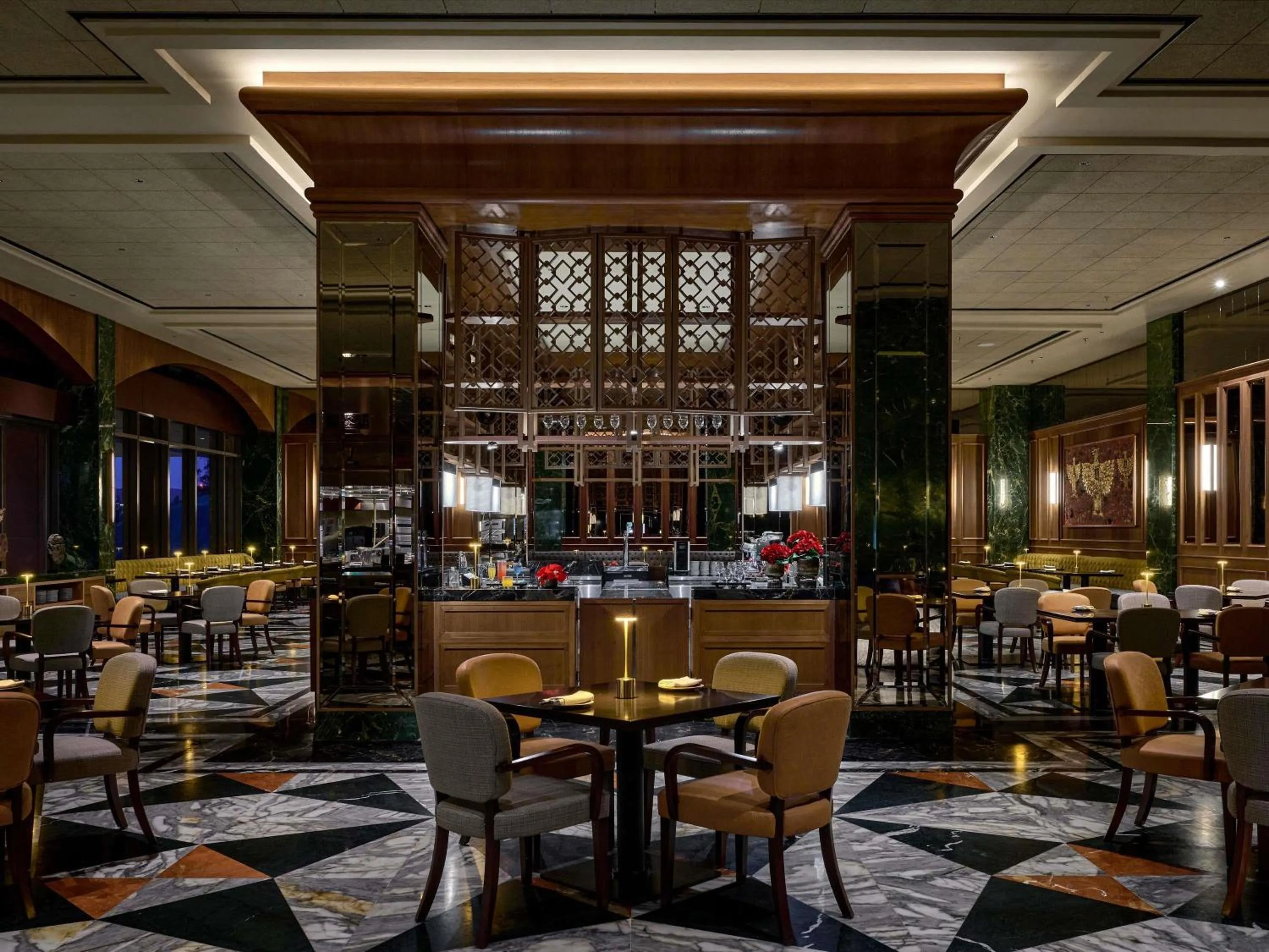 Restaurant/places to eat in Swissôtel Nusantara