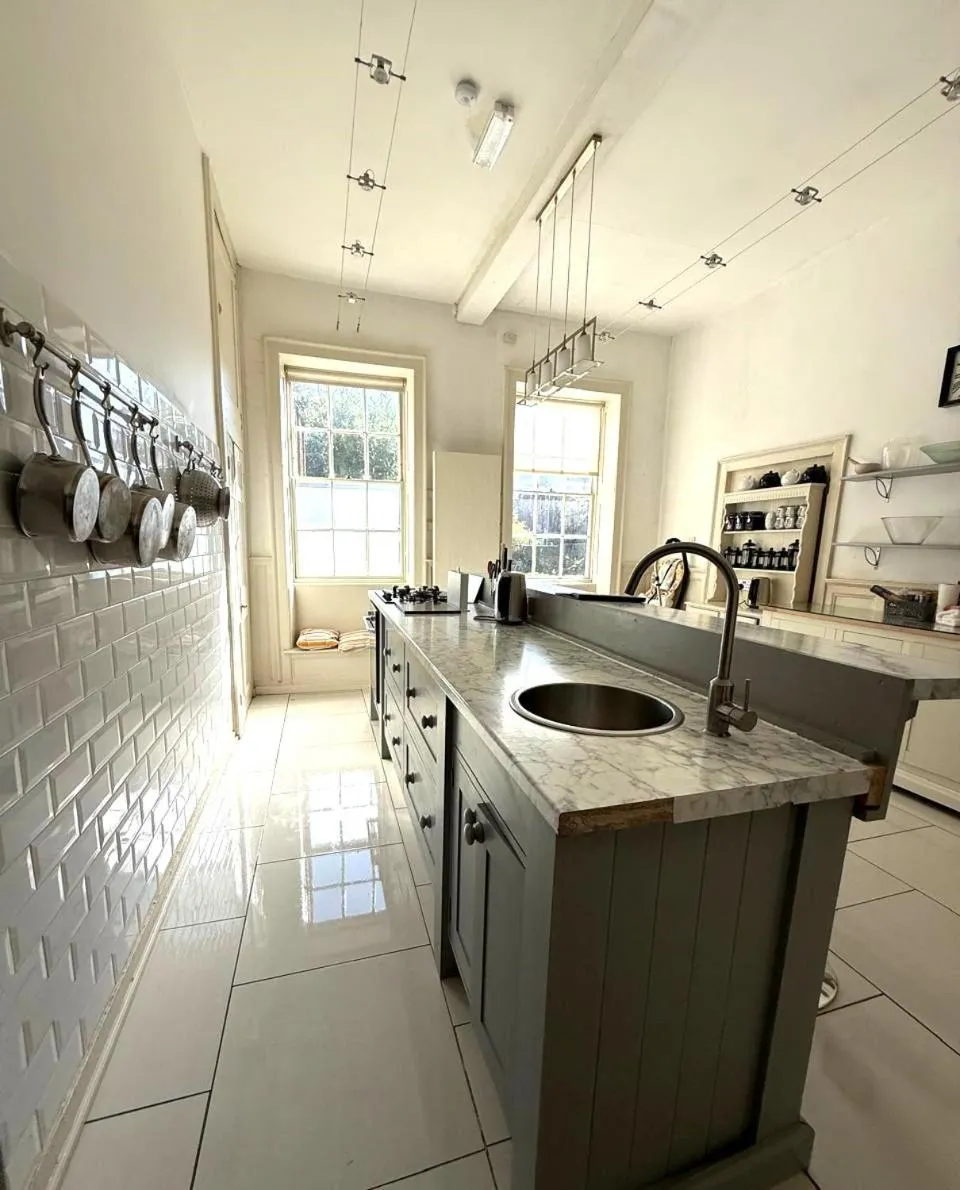Kitchen or kitchenette in East Pallant Bed and Breakfast, Located in Large Georgian Townhouse in Central Chichester