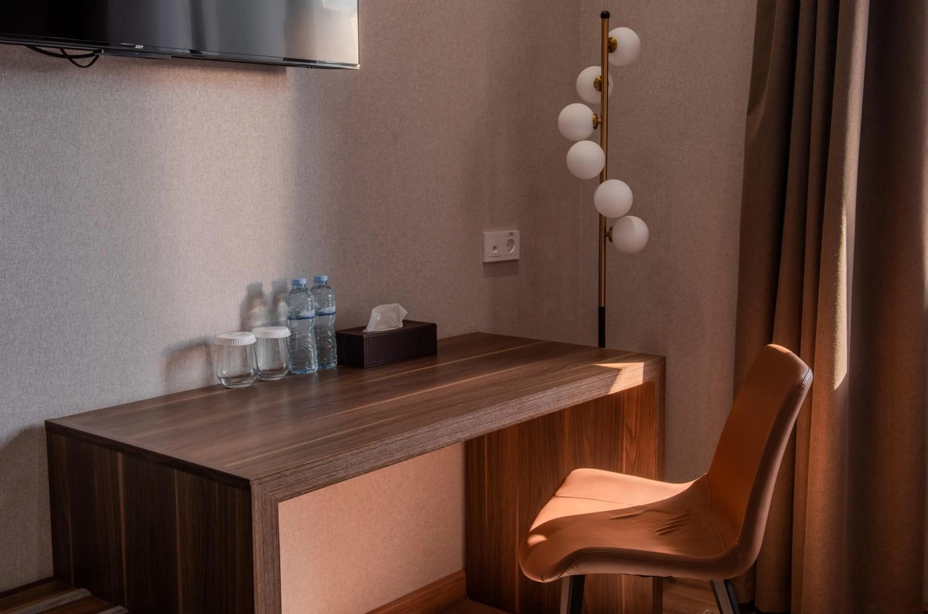 TV and multimedia in Silk Road Premium Hotel