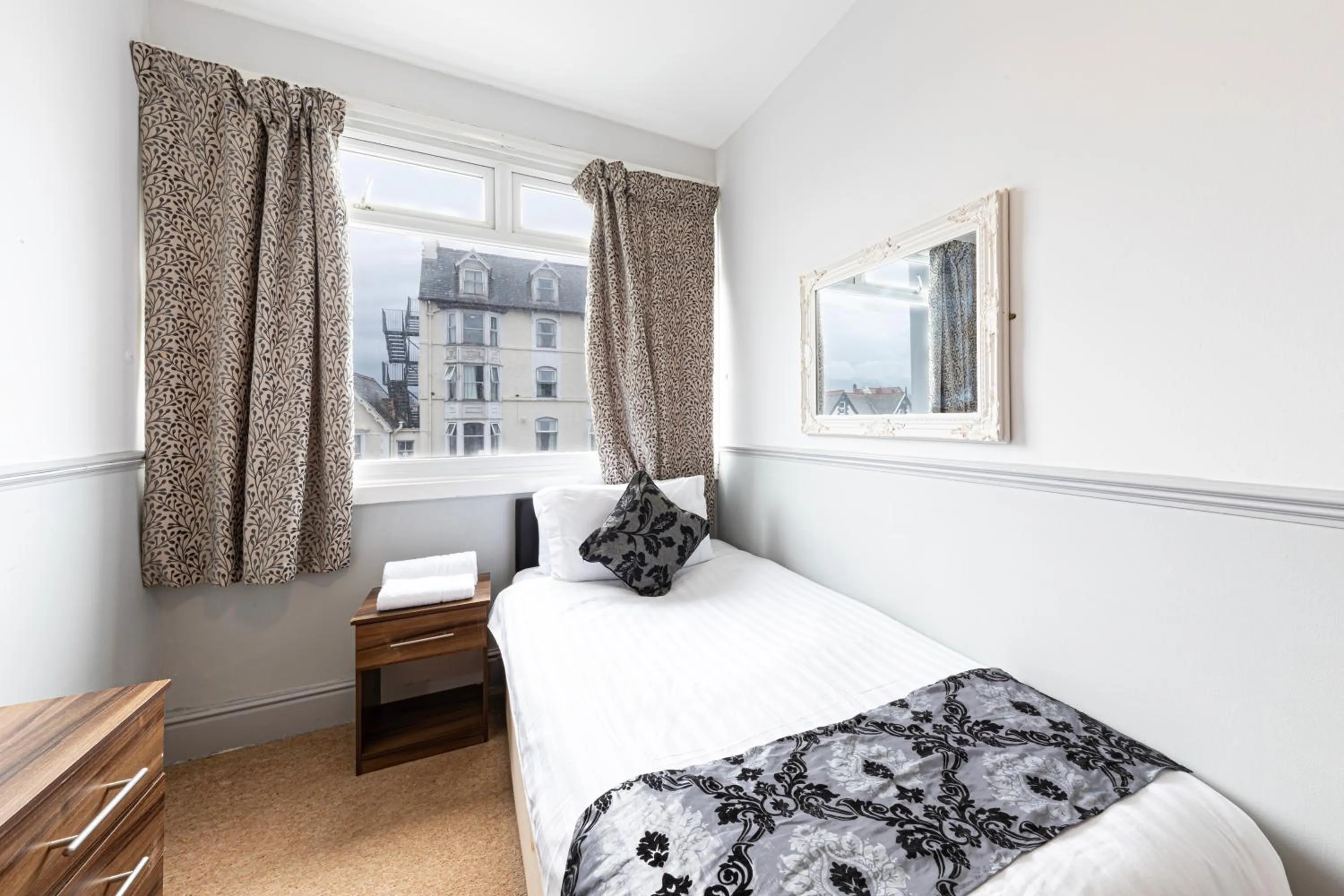 Bed in The Manor Hotel